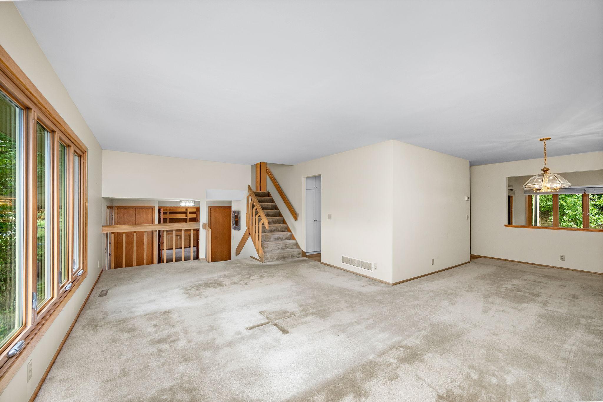 View of Residential at 6015 Stoneybrook Drive, Minnetonka MN 55345, Minnetonka (7 of 45) - Mike Wilen | Minnesota Team Real Estate