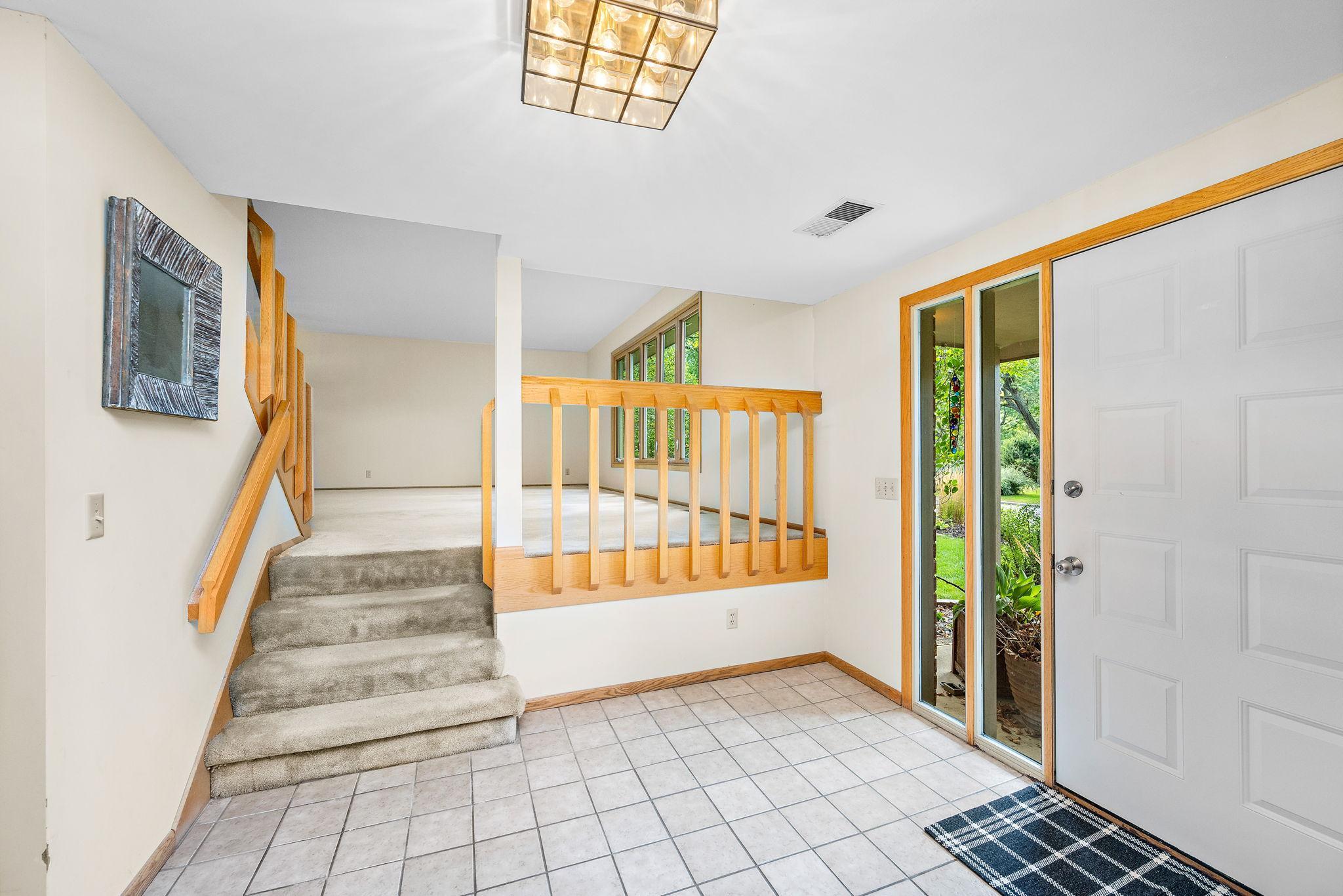 View of Residential at 6015 Stoneybrook Drive, Minnetonka MN 55345, Minnetonka (4 of 45) - Mike Wilen | Minnesota Team Real Estate