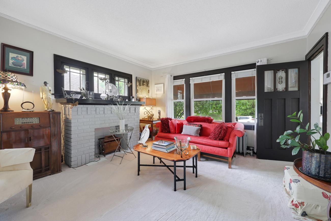 View of Residential at 1718 Vincent Avenue, Minneapolis MN 55411, Minneapolis (4 of 31) - Mike Wilen | Minnesota Team Real Estate
