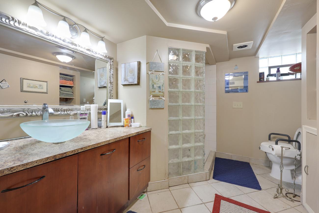 View of Residential at 1718 Vincent Avenue, Minneapolis MN 55411, Minneapolis (21 of 31) - Mike Wilen | Minnesota Team Real Estate