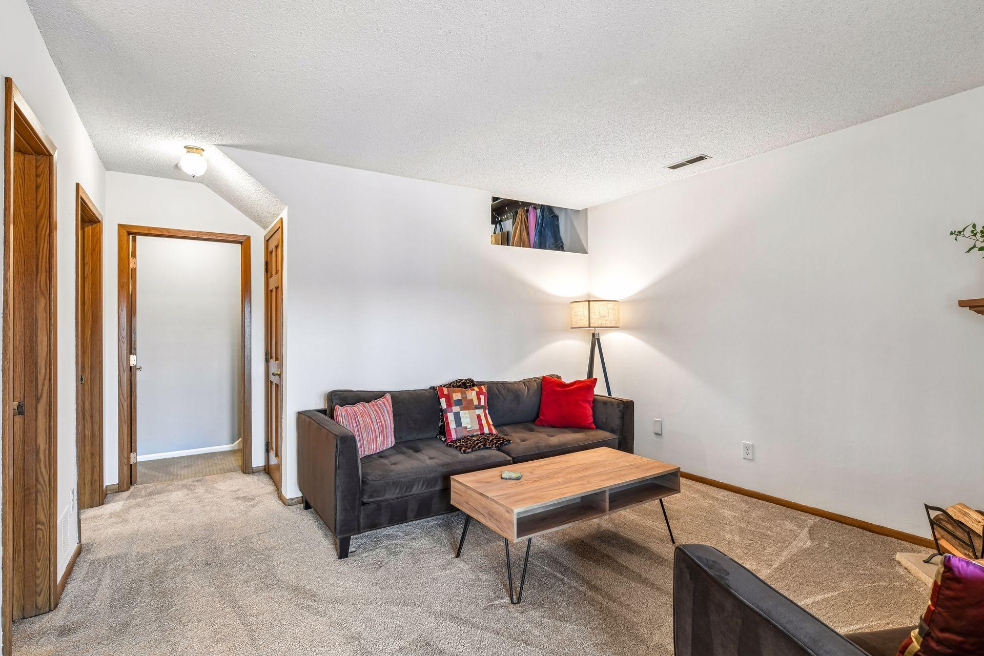 View of Residential at 5542 Rowland Road, Hopkins MN 55343, Hopkins (24 of 43) - Mike Wilen | Minnesota Team Real Estate