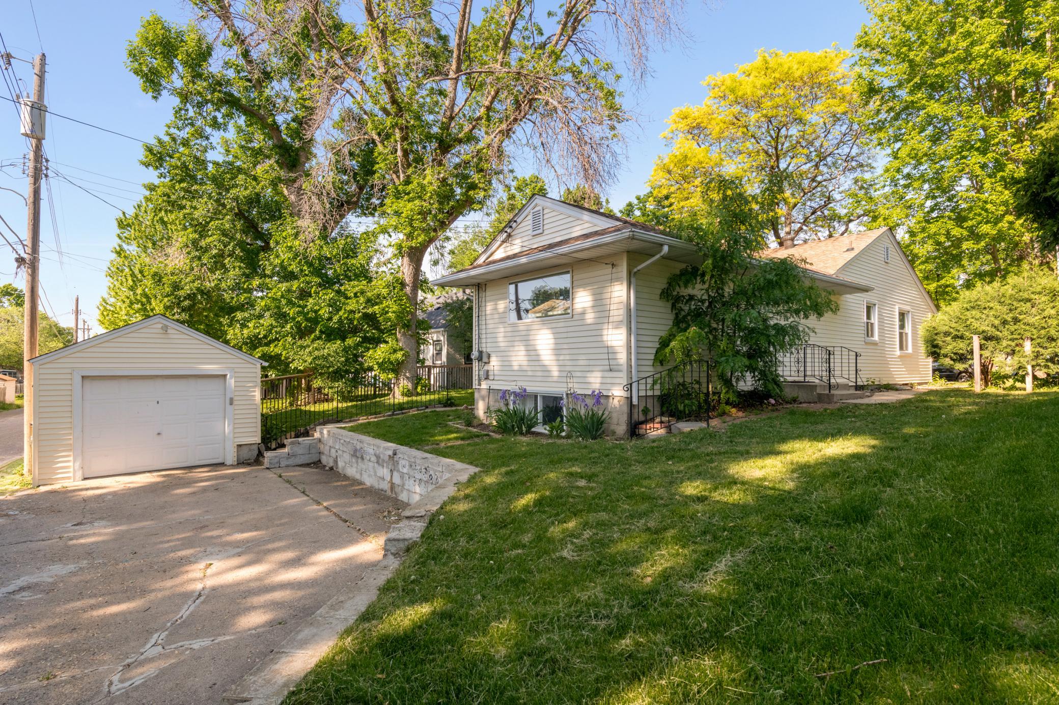 View of Residential at 3435 Zenith Avenue, Robbinsdale MN 55422, Robbinsdale (34 of 52) - Mike Wilen | Minnesota Team Real Estate