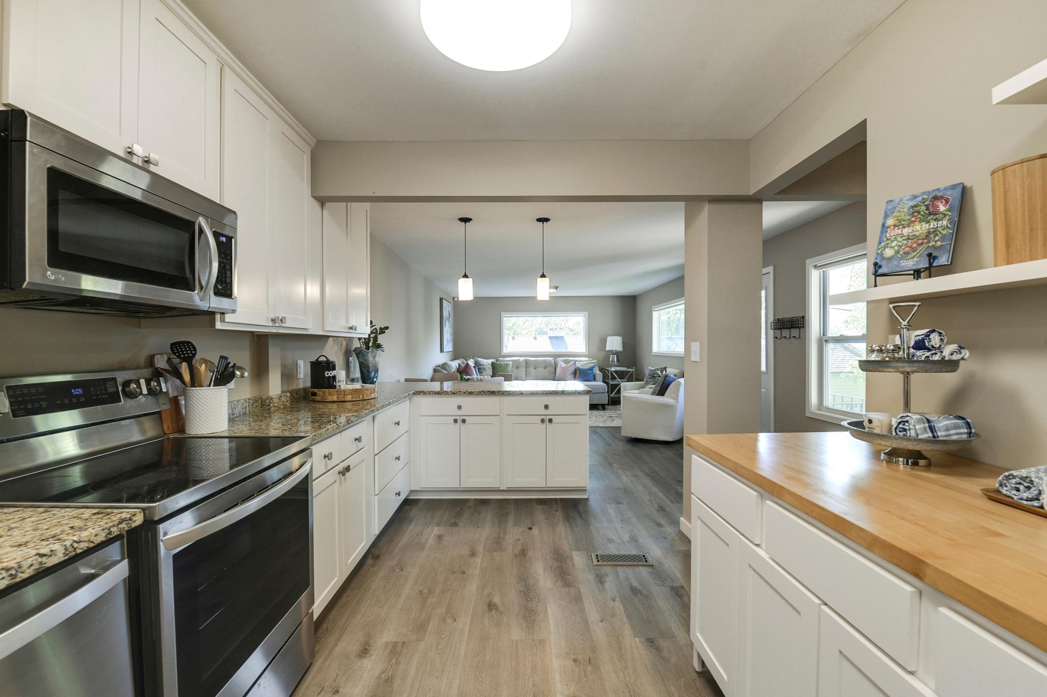 View of Residential at 3435 Zenith Avenue, Robbinsdale MN 55422, Robbinsdale (6 of 52) - Mike Wilen | Minnesota Team Real Estate