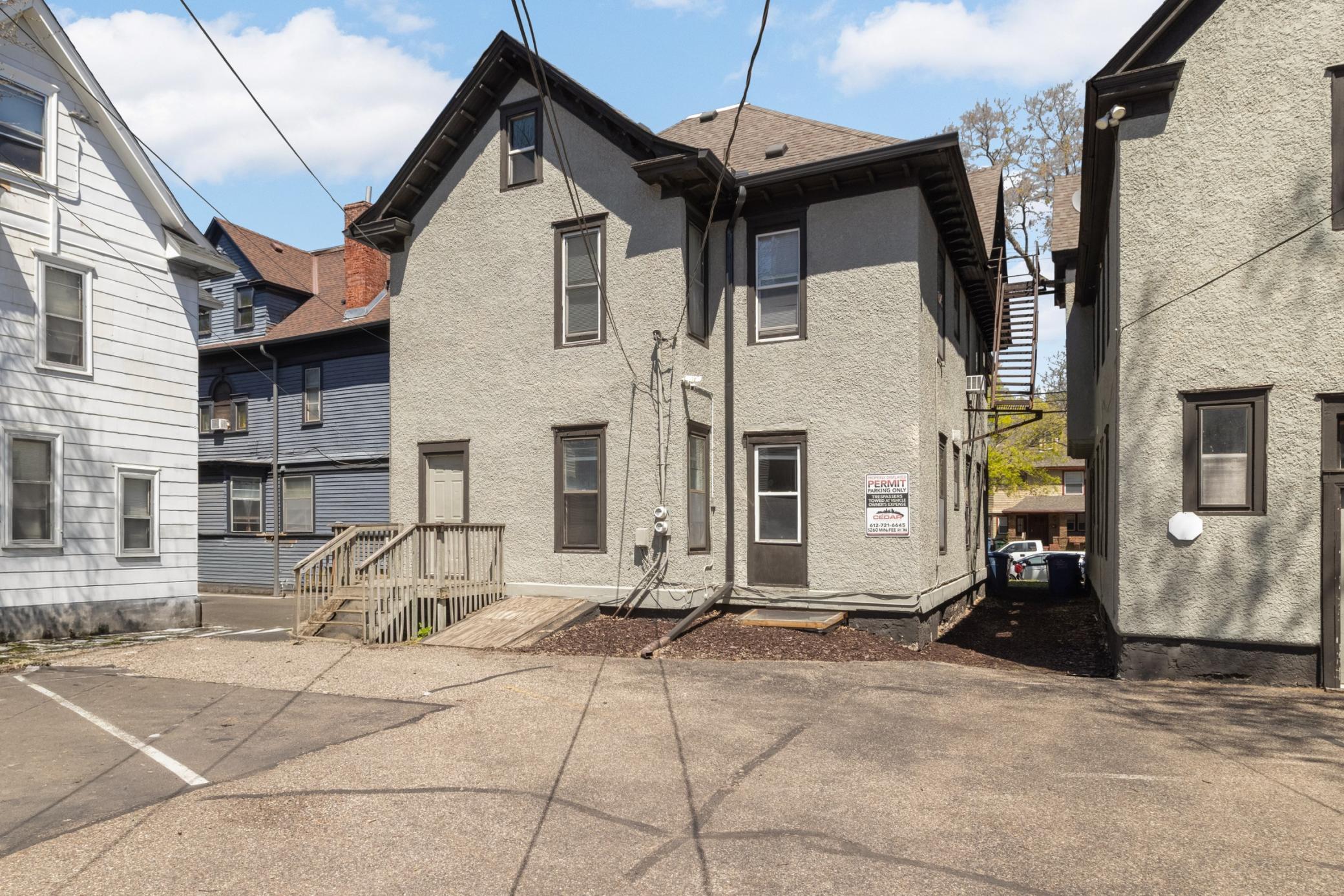 View of Residential Income at 806 6th Street, Minneapolis MN 55414, Minneapolis (28 of 36) - Mike Wilen | Minnesota Team Real Estate