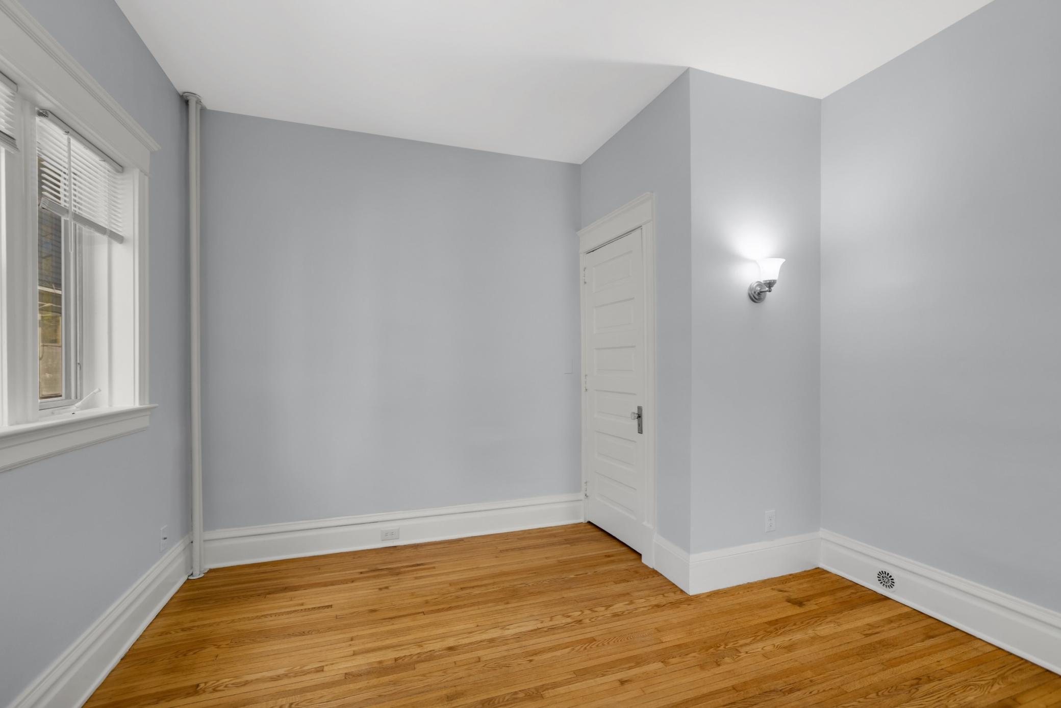 View of Residential Income at 806 6th Street, Minneapolis MN 55414, Minneapolis (17 of 36) - Mike Wilen | Minnesota Team Real Estate