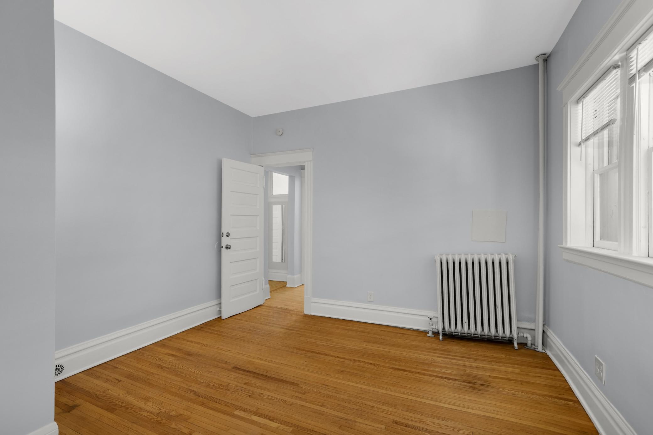 View of Residential Income at 806 6th Street, Minneapolis MN 55414, Minneapolis (16 of 36) - Mike Wilen | Minnesota Team Real Estate