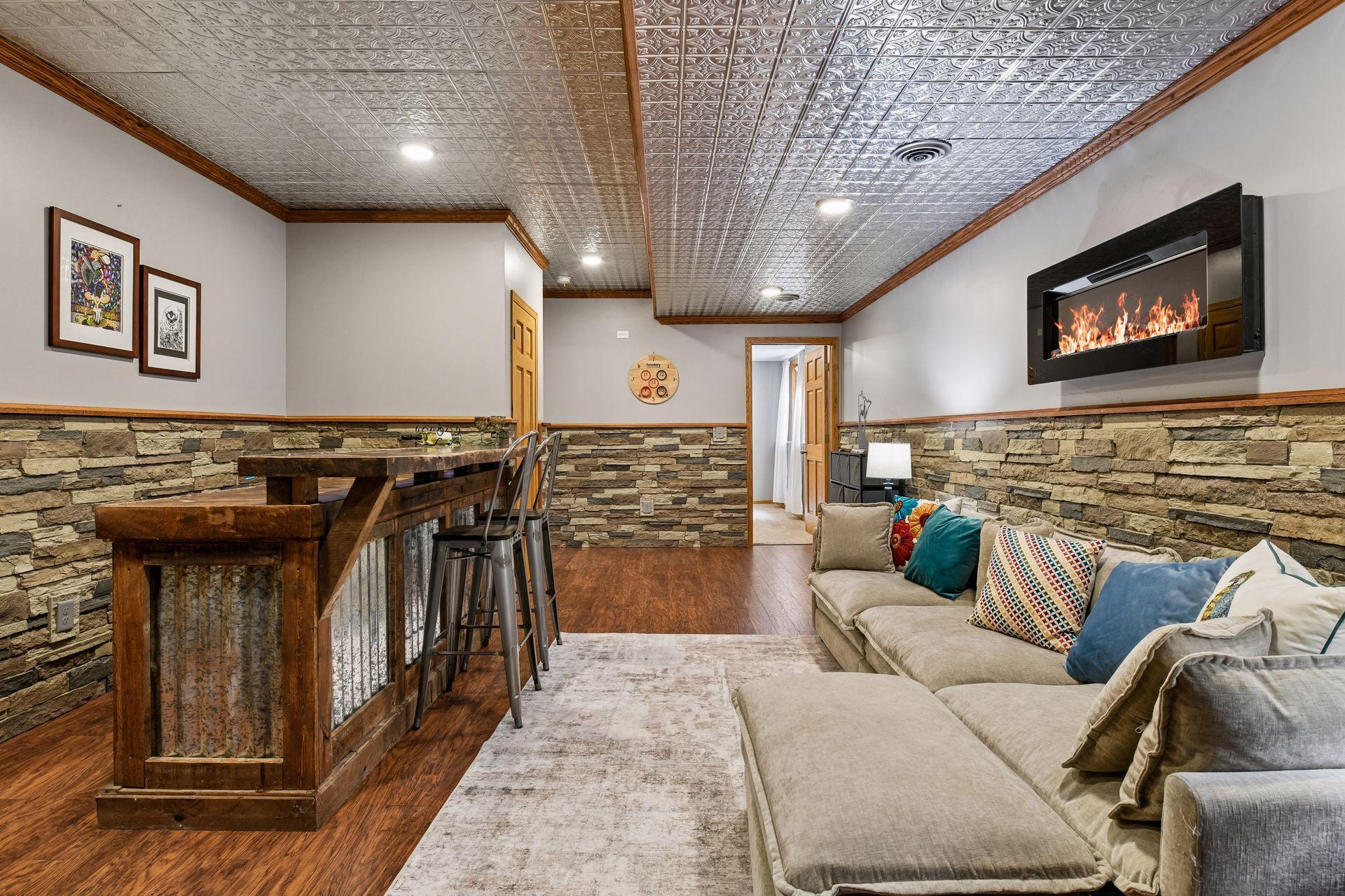 View of Residential at 4934 Baker Road, Minnetonka MN 55343, Minnetonka (22 of 31) - Mike Wilen | Minnesota Team Real Estate