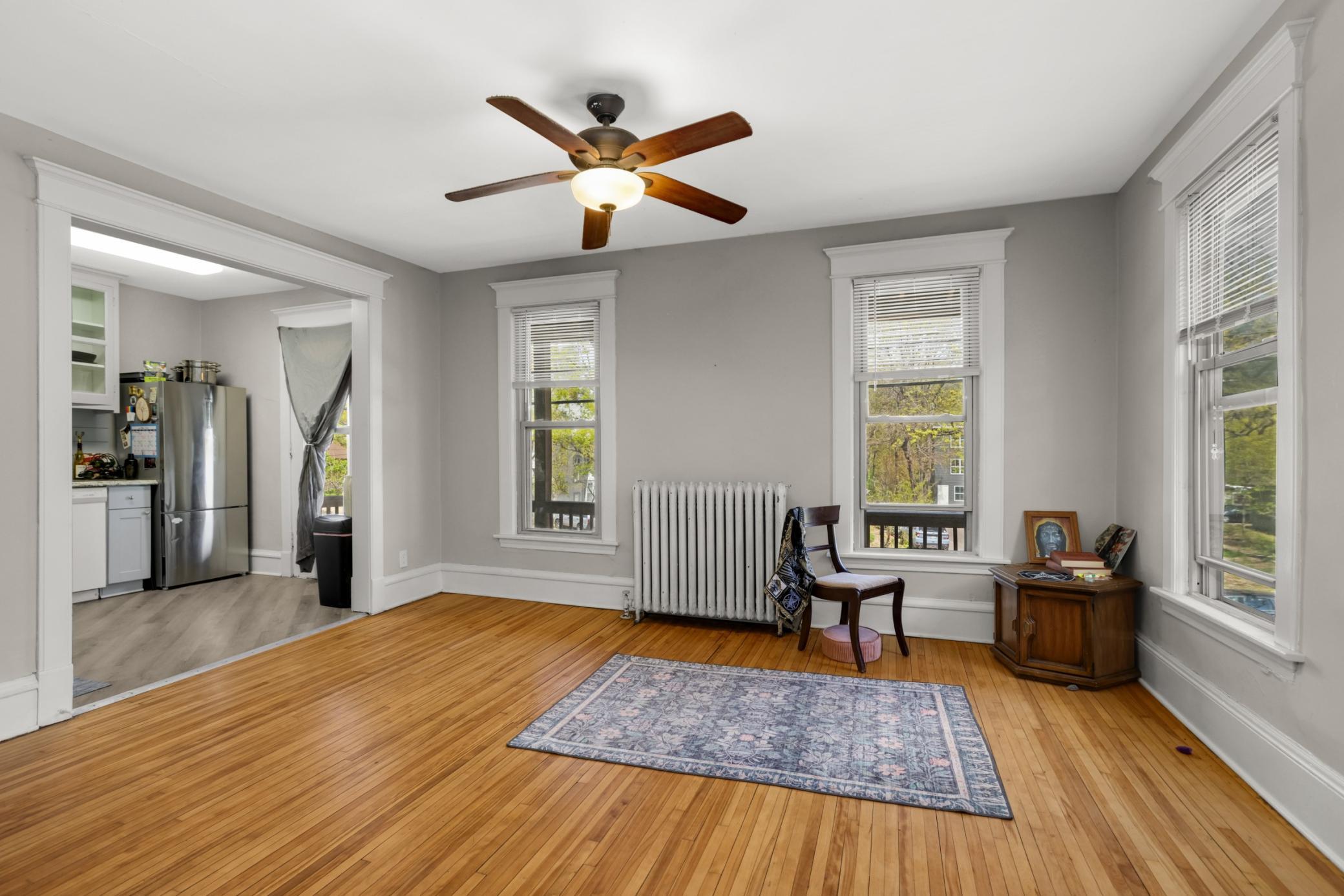 View of Residential Income at 810 6th Street, Minneapolis MN 55414, Minneapolis (11 of 36) - Mike Wilen | Minnesota Team Real Estate