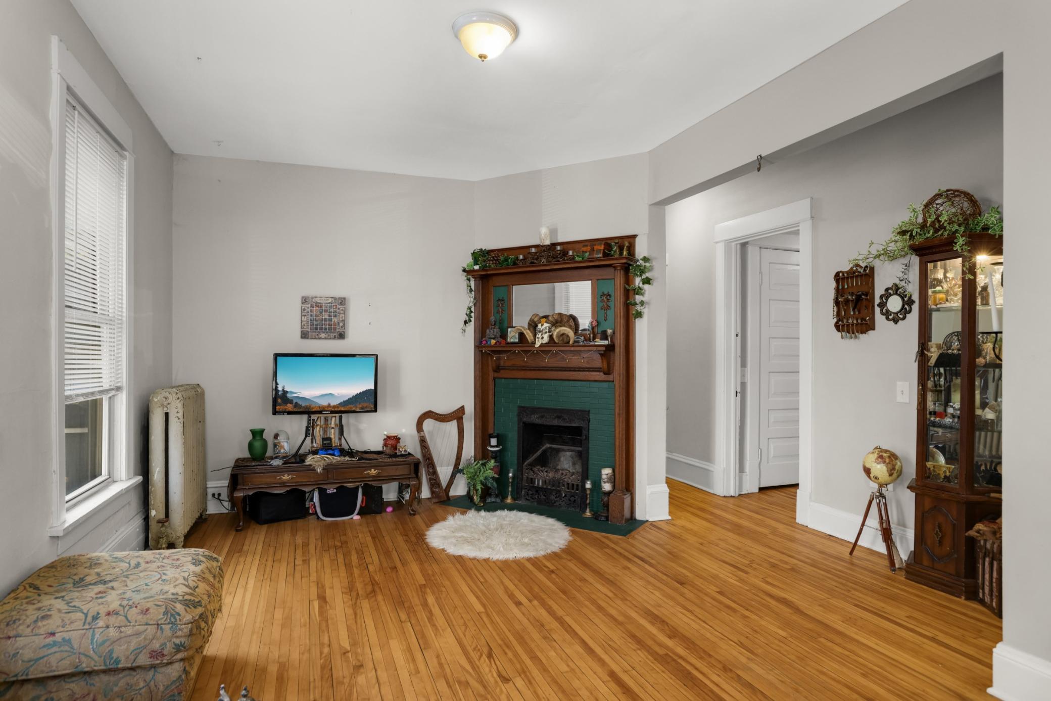 View of Residential Income at 810 6th Street, Minneapolis MN 55414, Minneapolis (6 of 36) - Mike Wilen | Minnesota Team Real Estate