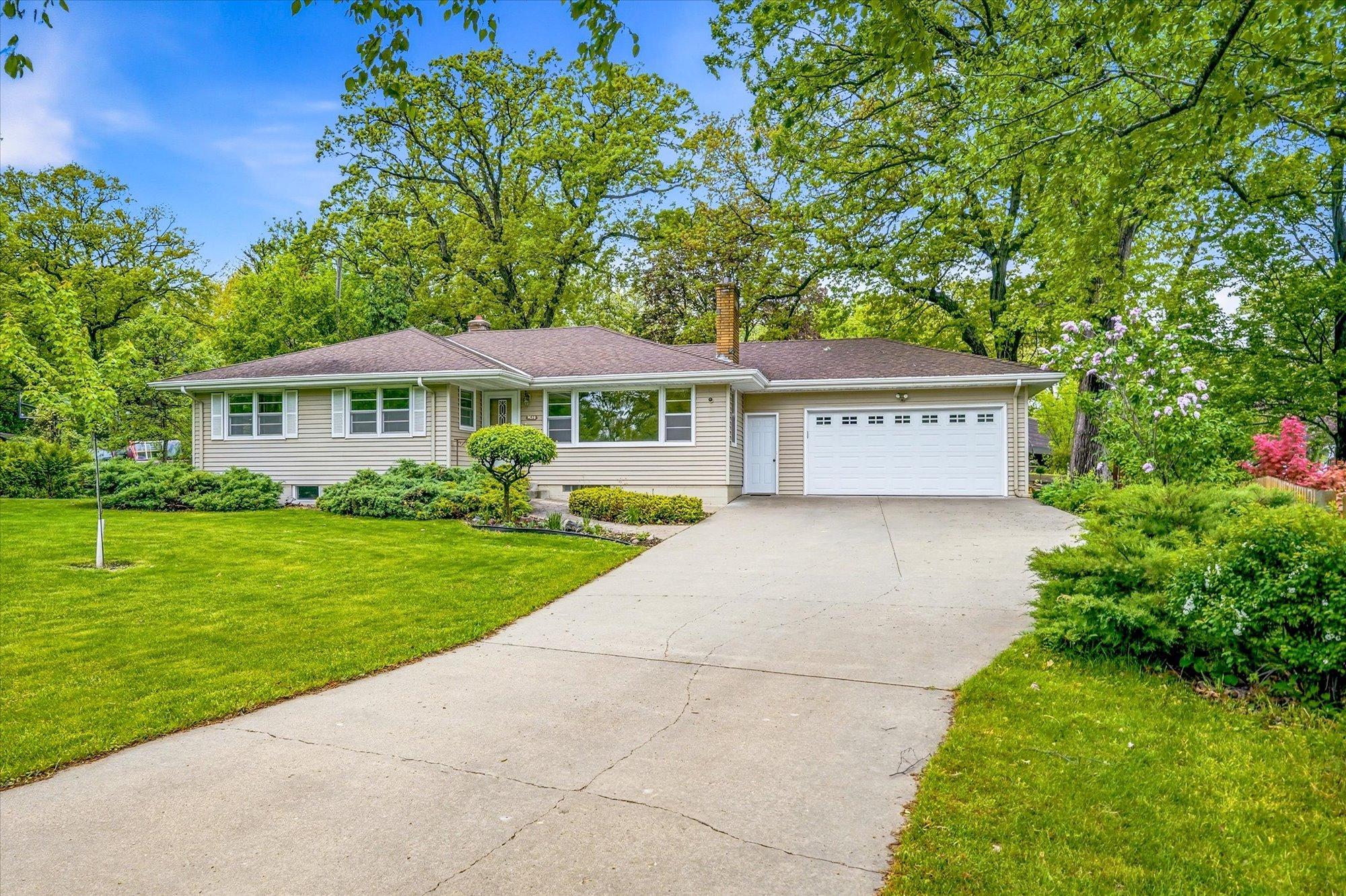 View of Residential at 1638 Glenview Court, Arden Hills MN 55112, Arden Hills - Mike Wilen | Minnesota Team Real Estate
