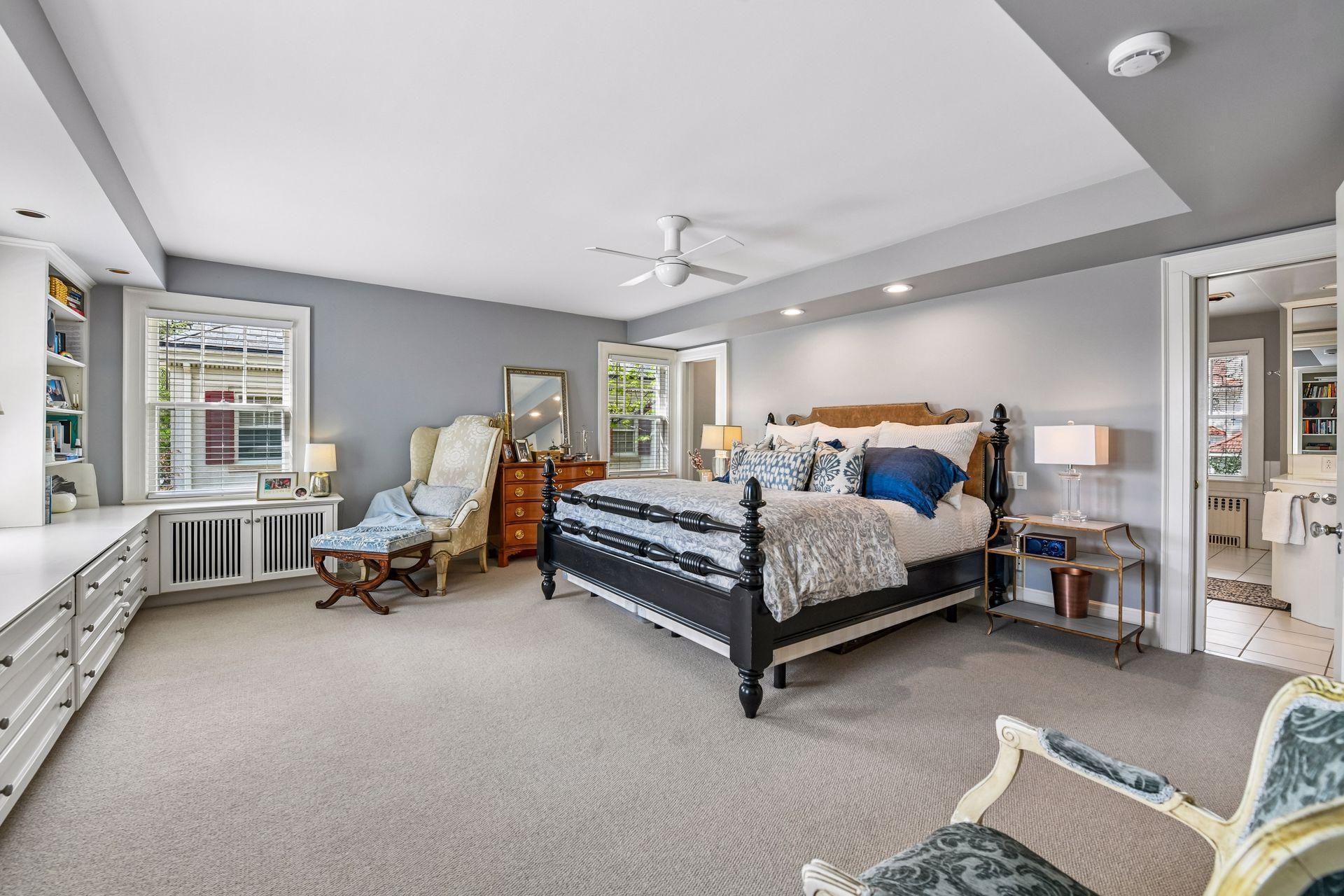 View of Residential at 2240 Lake Of The Isles Parkway, Minneapolis MN 55405, Minneapolis (40 of 88) - Mike Wilen | Minnesota Team Real Estate