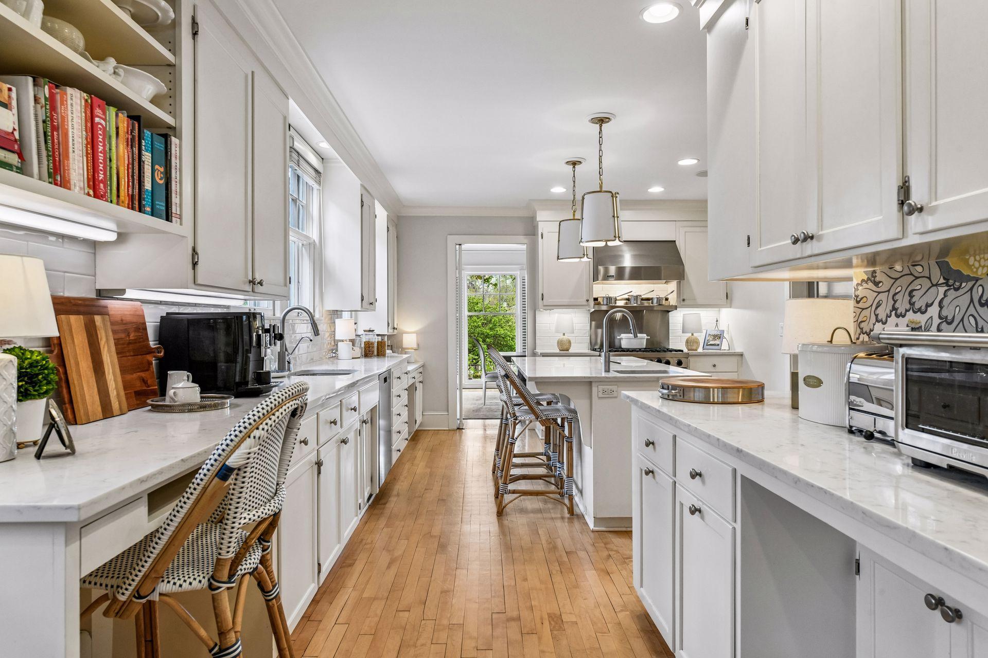 View of Residential at 2240 Lake Of The Isles Parkway, Minneapolis MN 55405, Minneapolis (25 of 88) - Mike Wilen | Minnesota Team Real Estate