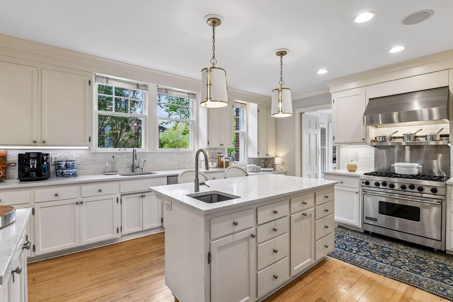 View of Residential at 2240 Lake Of The Isles Parkway, Minneapolis MN 55405, Minneapolis (24 of 88) - Mike Wilen | Minnesota Team Real Estate
