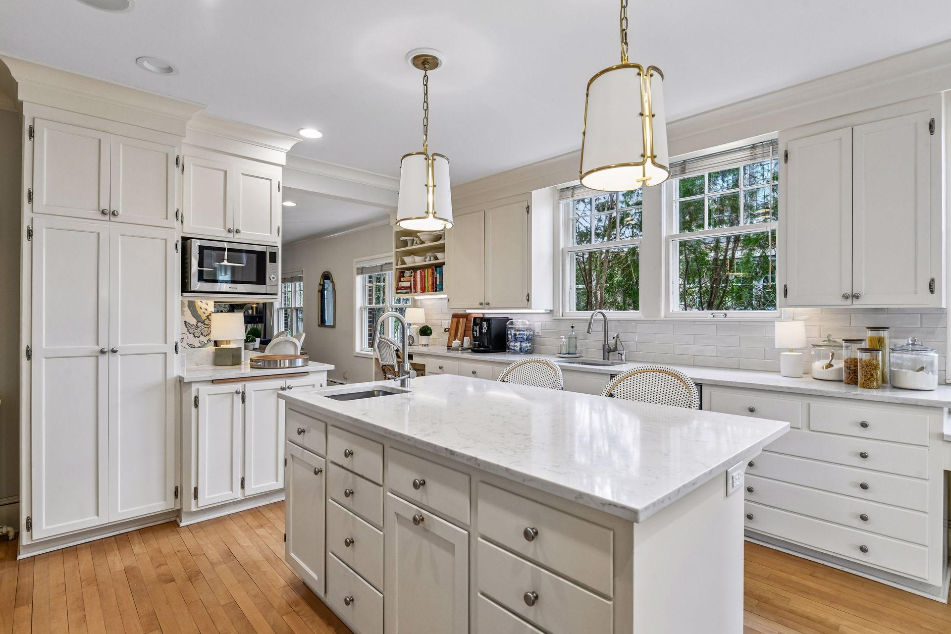 View of Residential at 2240 Lake Of The Isles Parkway, Minneapolis MN 55405, Minneapolis (23 of 88) - Mike Wilen | Minnesota Team Real Estate