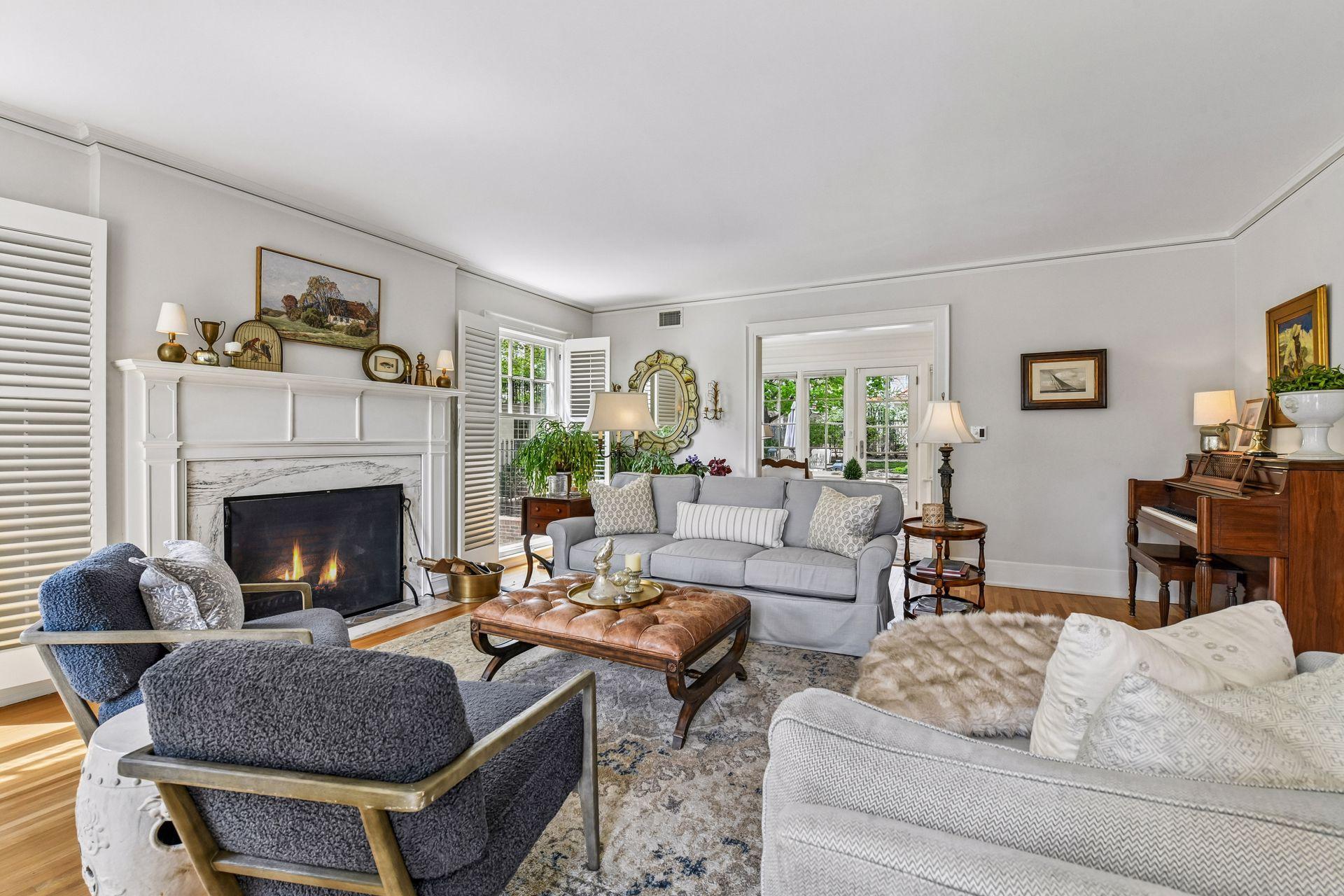 View of Residential at 2240 Lake Of The Isles Parkway, Minneapolis MN 55405, Minneapolis (12 of 88) - Mike Wilen | Minnesota Team Real Estate