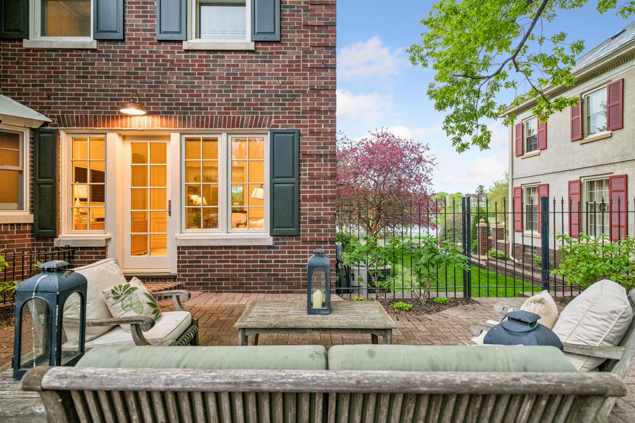 View of Residential at 2240 Lake Of The Isles Parkway, Minneapolis MN 55405, Minneapolis (69 of 88) - Mike Wilen | Minnesota Team Real Estate