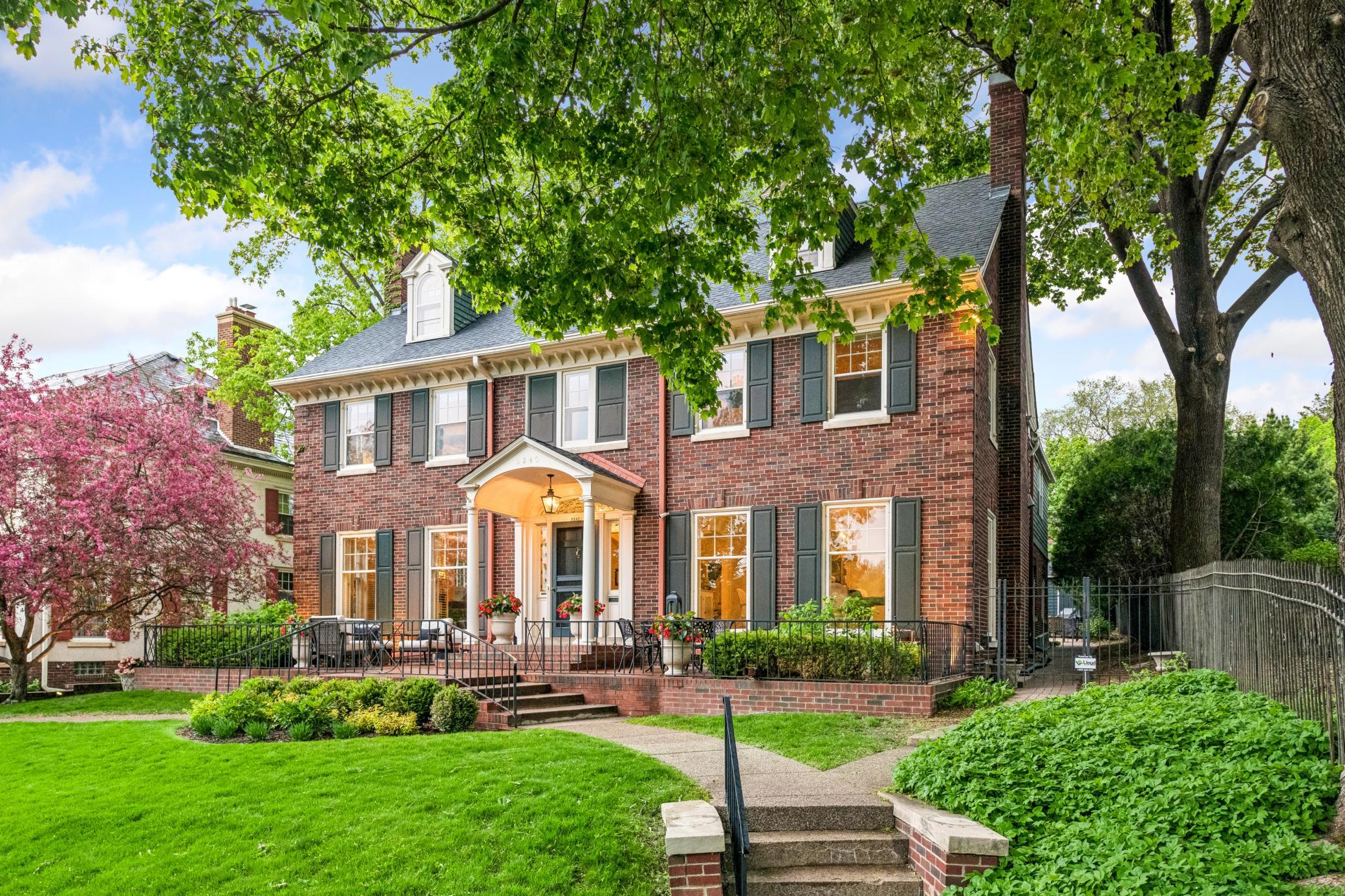 View of Residential at 2240 Lake Of The Isles Parkway, Minneapolis MN 55405, Minneapolis (5 of 88) - Mike Wilen | Minnesota Team Real Estate