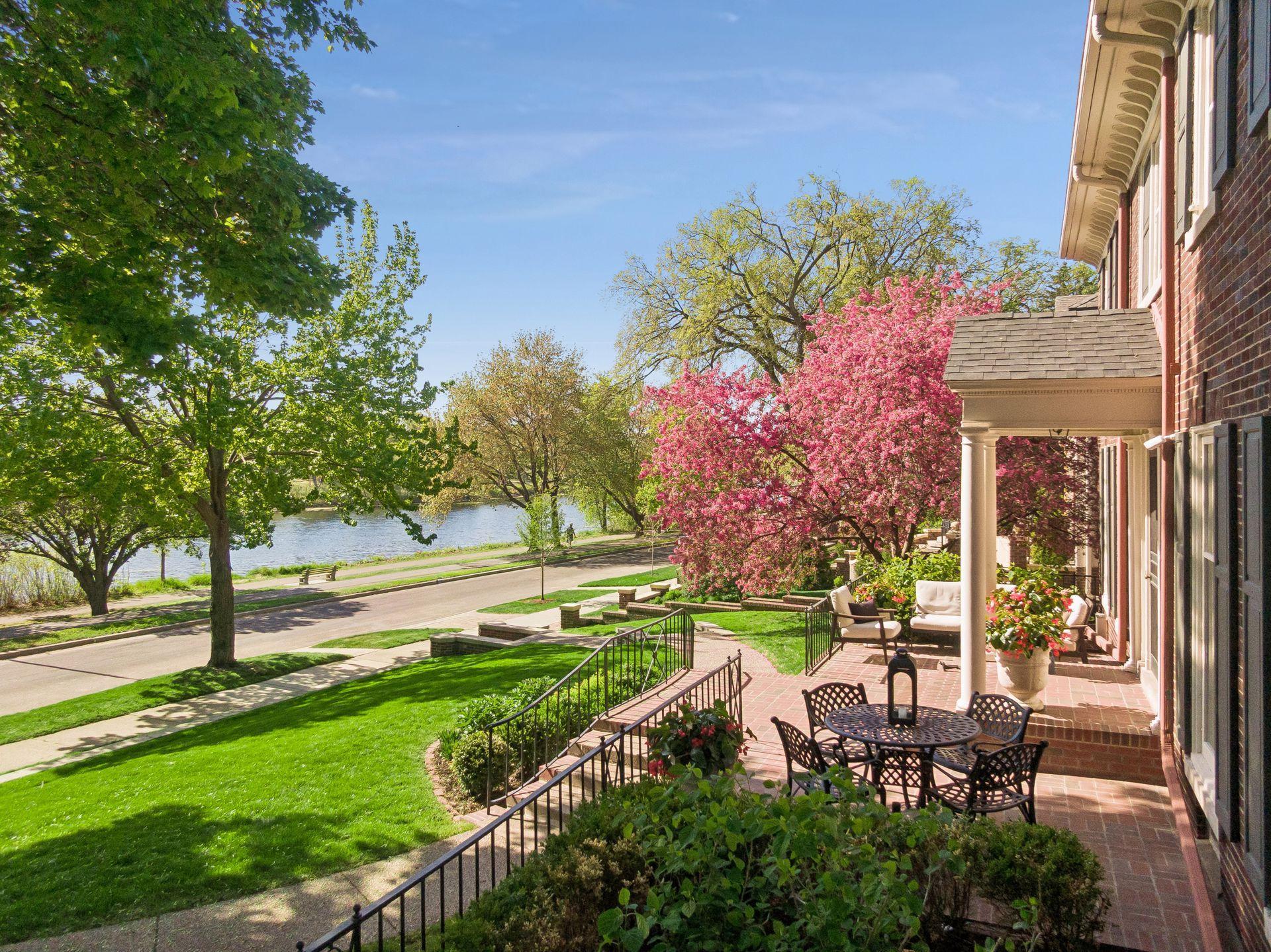 View of Residential at 2240 Lake Of The Isles Parkway, Minneapolis MN 55405, Minneapolis (6 of 88) - Mike Wilen | Minnesota Team Real Estate