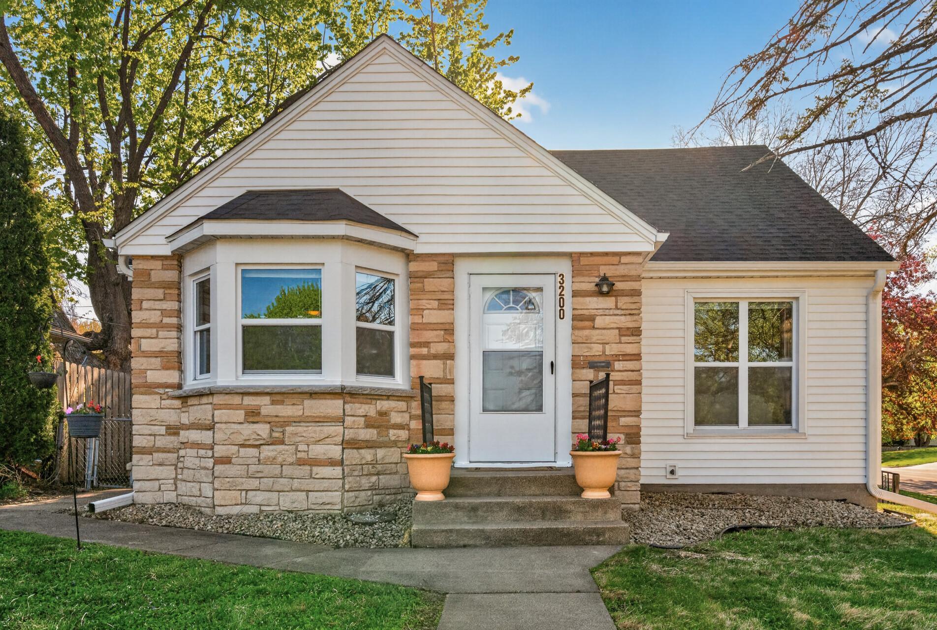 View of Residential at 3200 Ewing Avenue, Robbinsdale MN 55422, Robbinsdale - Mike Wilen | Minnesota Team Real Estate