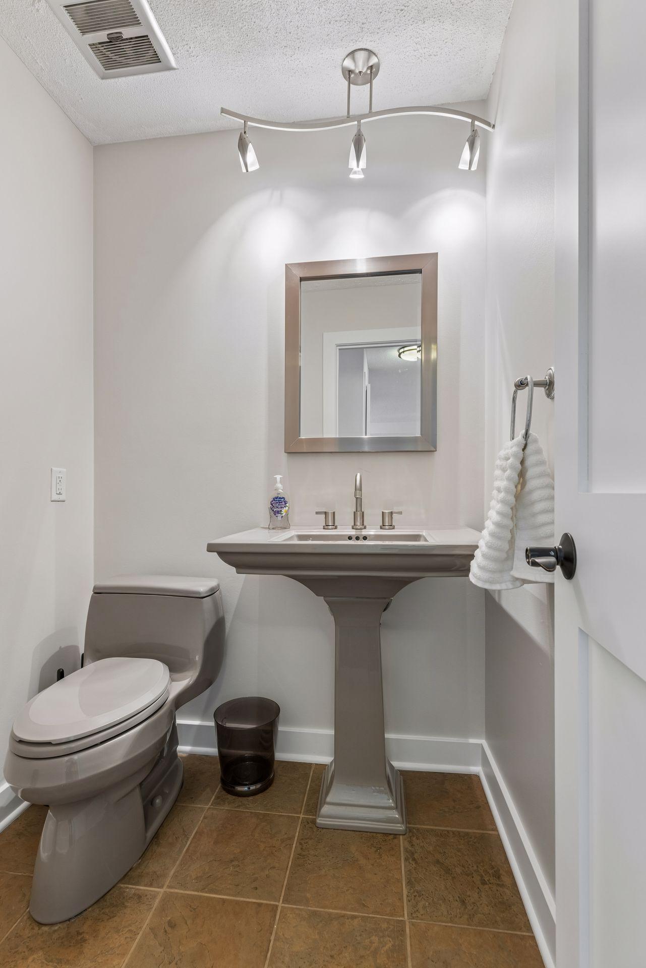 View of Residential at 6016 Eden Prairie Road, Edina MN 55436, Edina (27 of 64) - Mike Wilen | Minnesota Team Real Estate