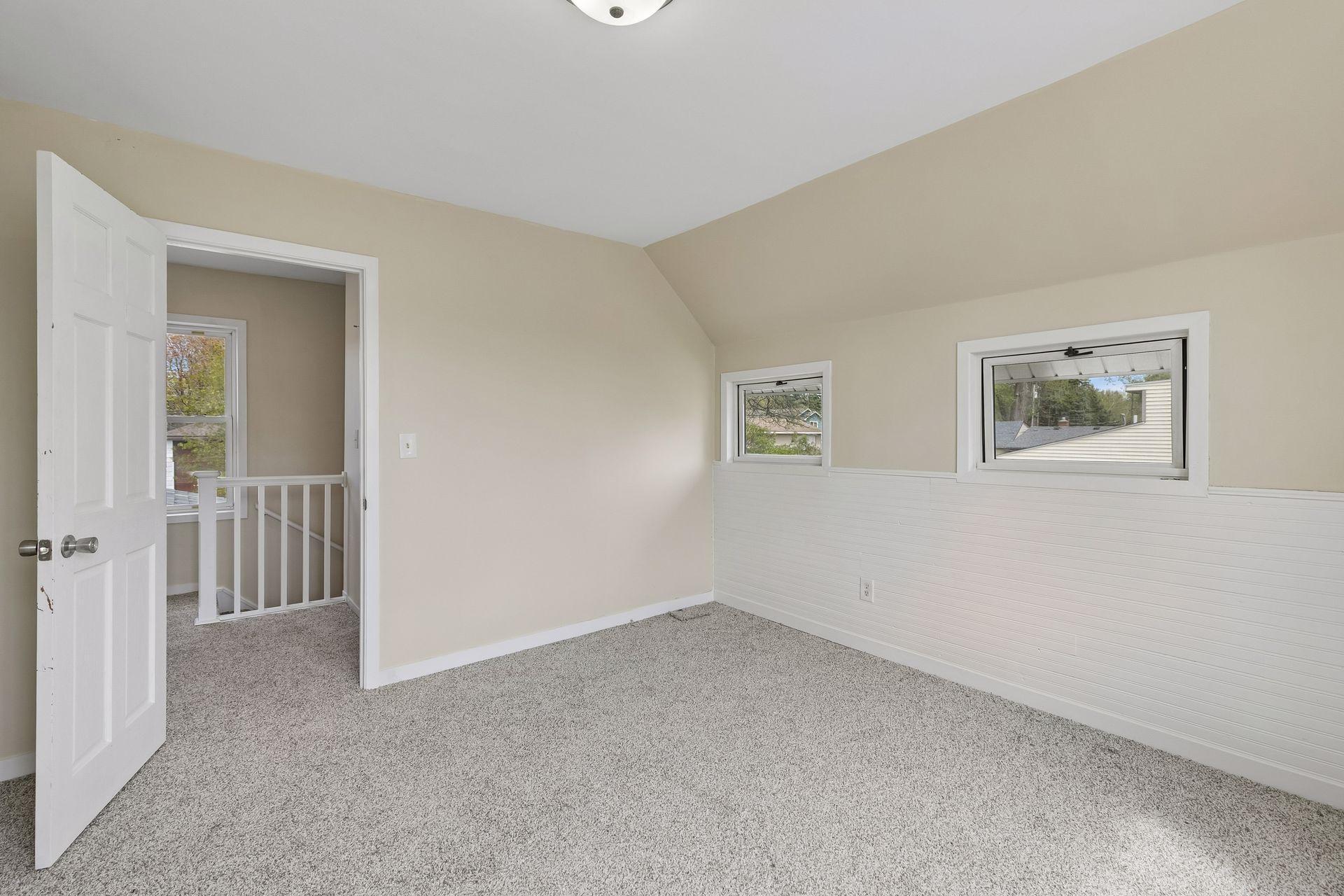 View of Residential at 2587 2nd Avenue, North Saint Paul MN 55109, North Saint Paul (26 of 30) - Mike Wilen | Minnesota Team Real Estate