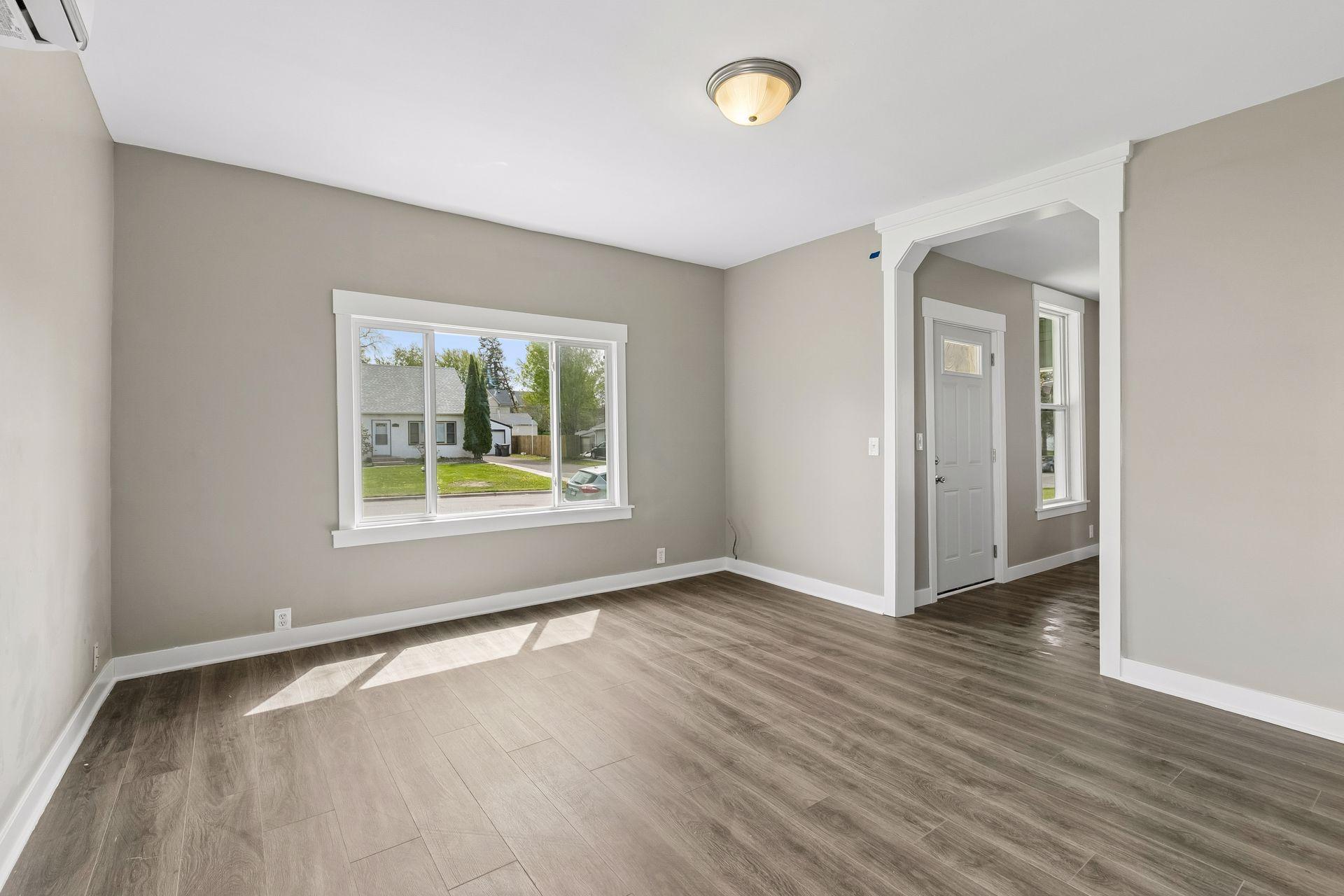 View of Residential at 2587 2nd Avenue, North Saint Paul MN 55109, North Saint Paul (7 of 30) - Mike Wilen | Minnesota Team Real Estate