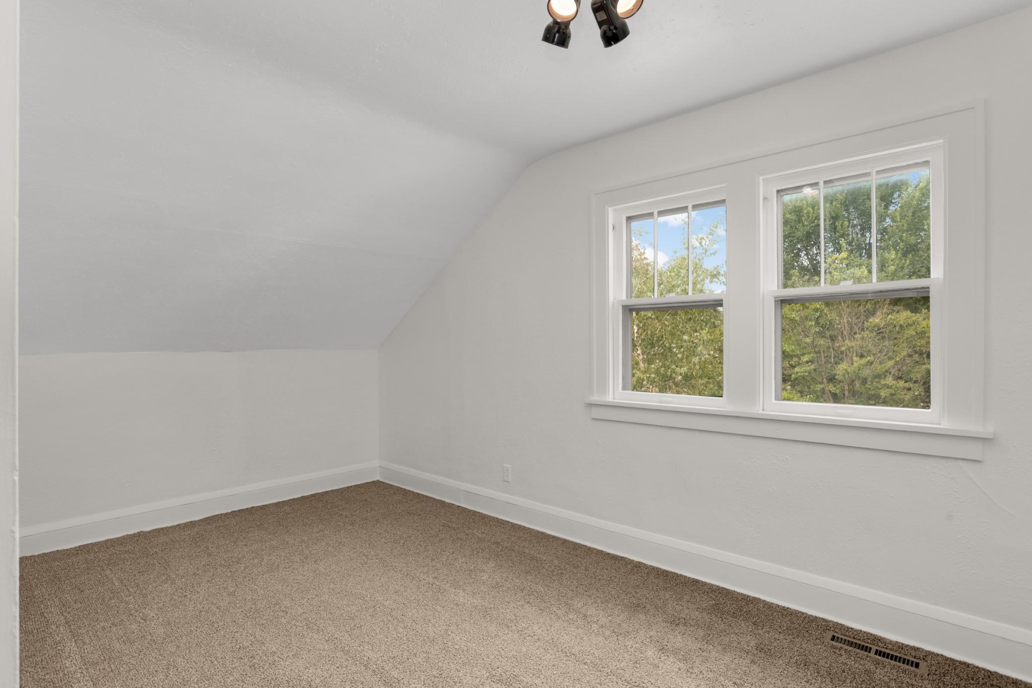 View of Residential at 1404 Hubbard Avenue, Saint Paul MN 55104, Saint Paul (18 of 37) - Mike Wilen | Minnesota Team Real Estate
