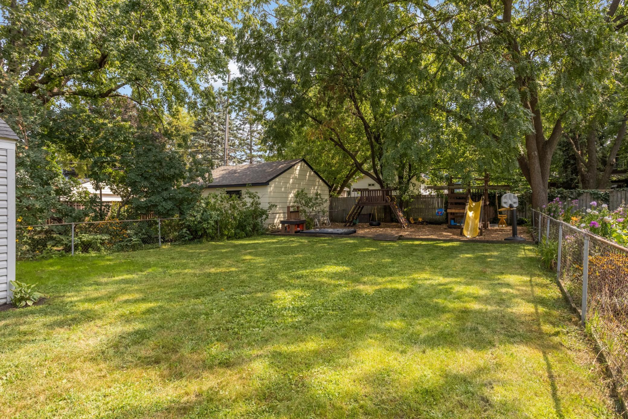 View of Residential at 1404 Hubbard Avenue, Saint Paul MN 55104, Saint Paul (32 of 37) - Mike Wilen | Minnesota Team Real Estate