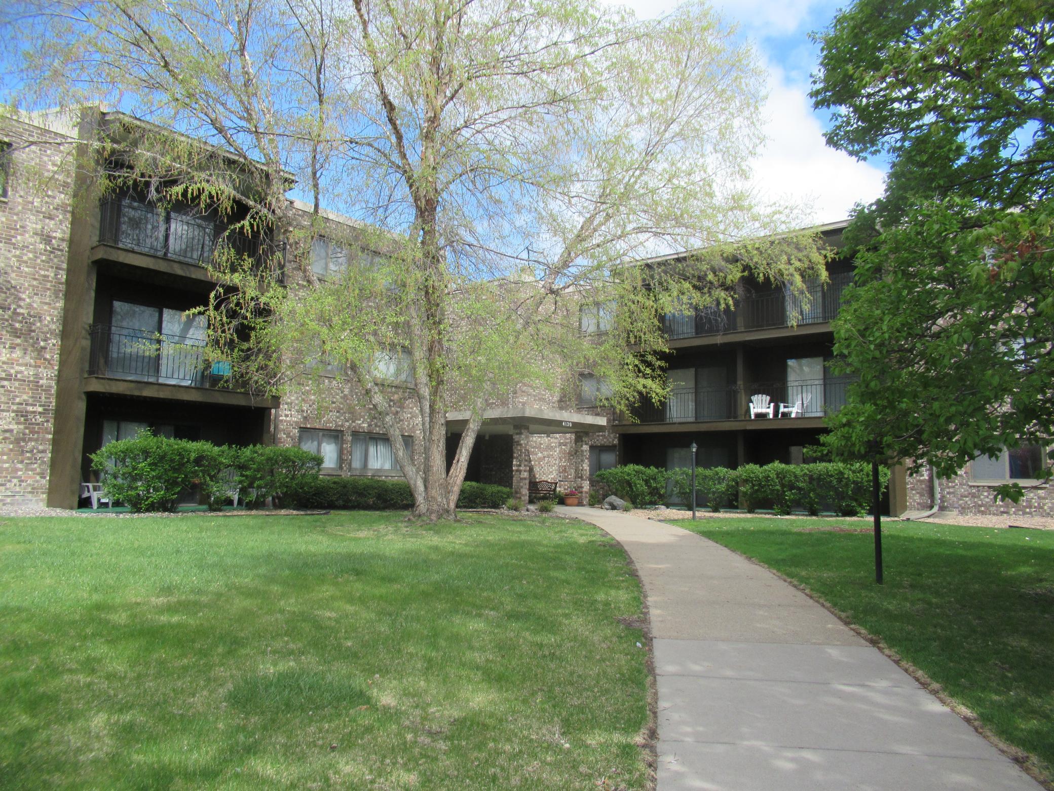 View of Residential at 4120 Parklawn Avenue #135, Edina MN 55435, Edina (11 of 13) - Mike Wilen | Minnesota Team Real Estate