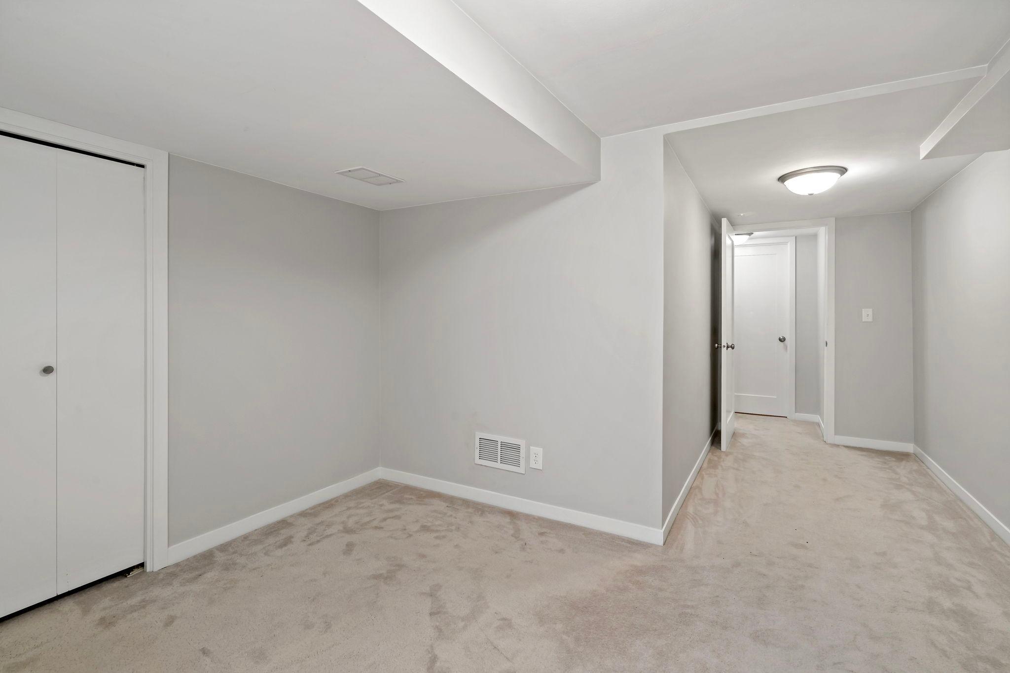 View of Residential at 1389 Prior Avenue, Saint Paul MN 55116, Saint Paul (28 of 51) - Mike Wilen | Minnesota Team Real Estate