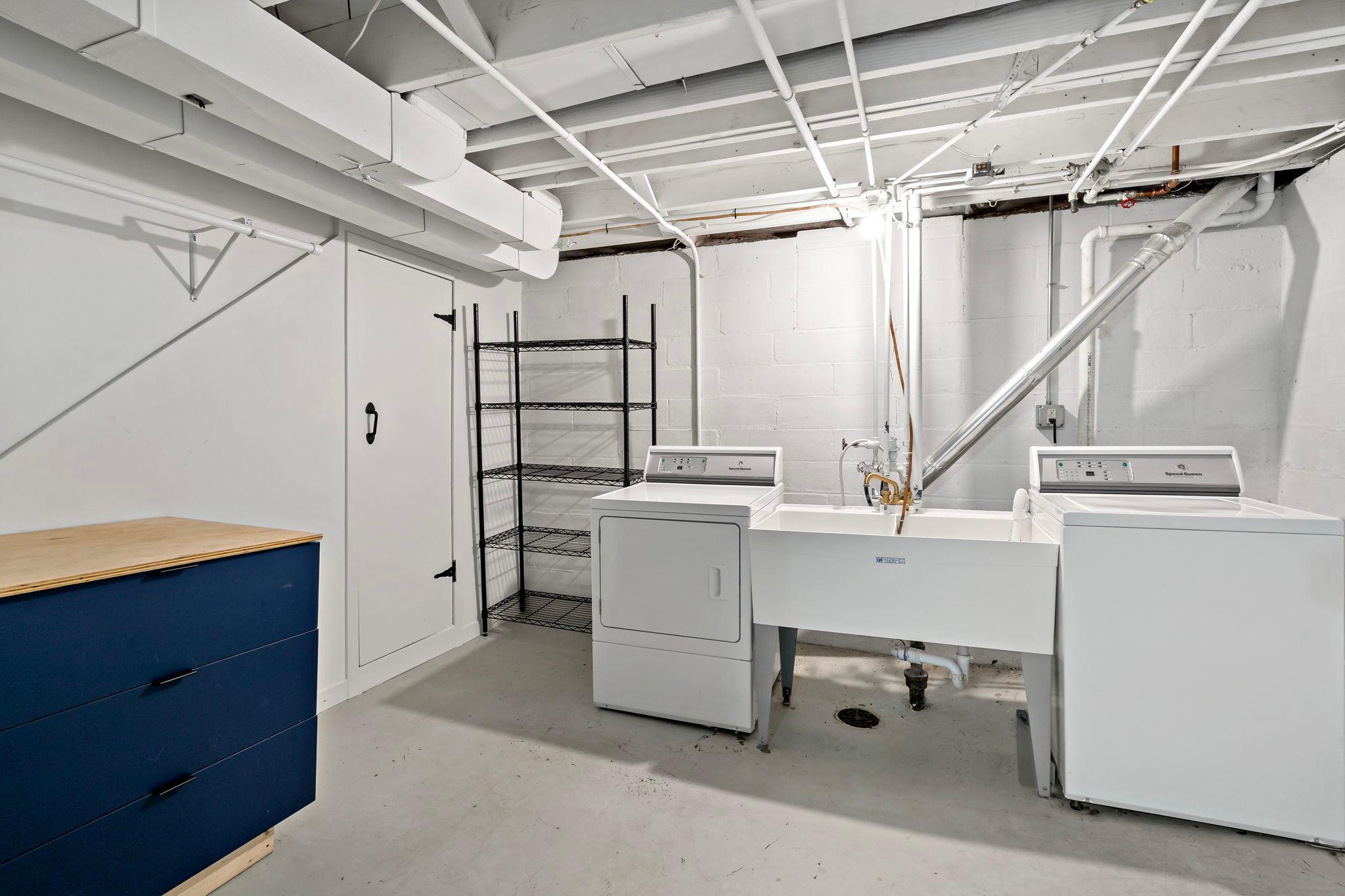 View of Residential at 1389 Prior Avenue, Saint Paul MN 55116, Saint Paul (39 of 51) - Mike Wilen | Minnesota Team Real Estate