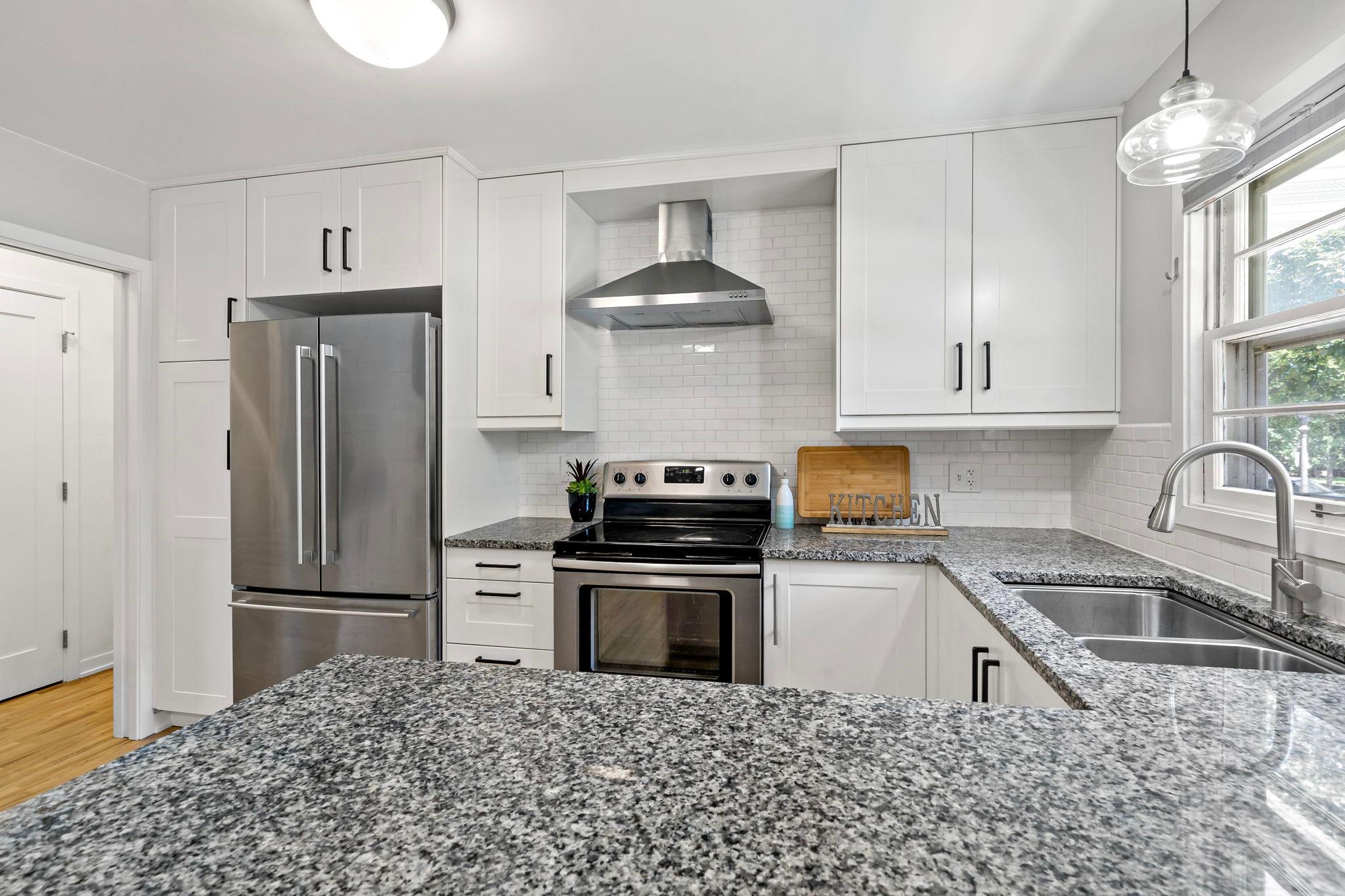 View of Residential at 1389 Prior Avenue, Saint Paul MN 55116, Saint Paul (14 of 51) - Mike Wilen | Minnesota Team Real Estate