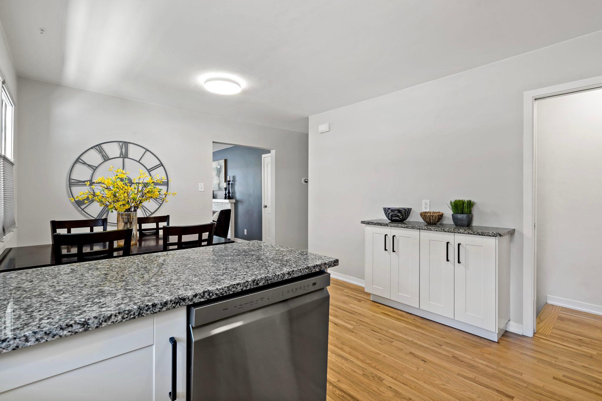 View of Residential at 1389 Prior Avenue, Saint Paul MN 55116, Saint Paul (13 of 51) - Mike Wilen | Minnesota Team Real Estate