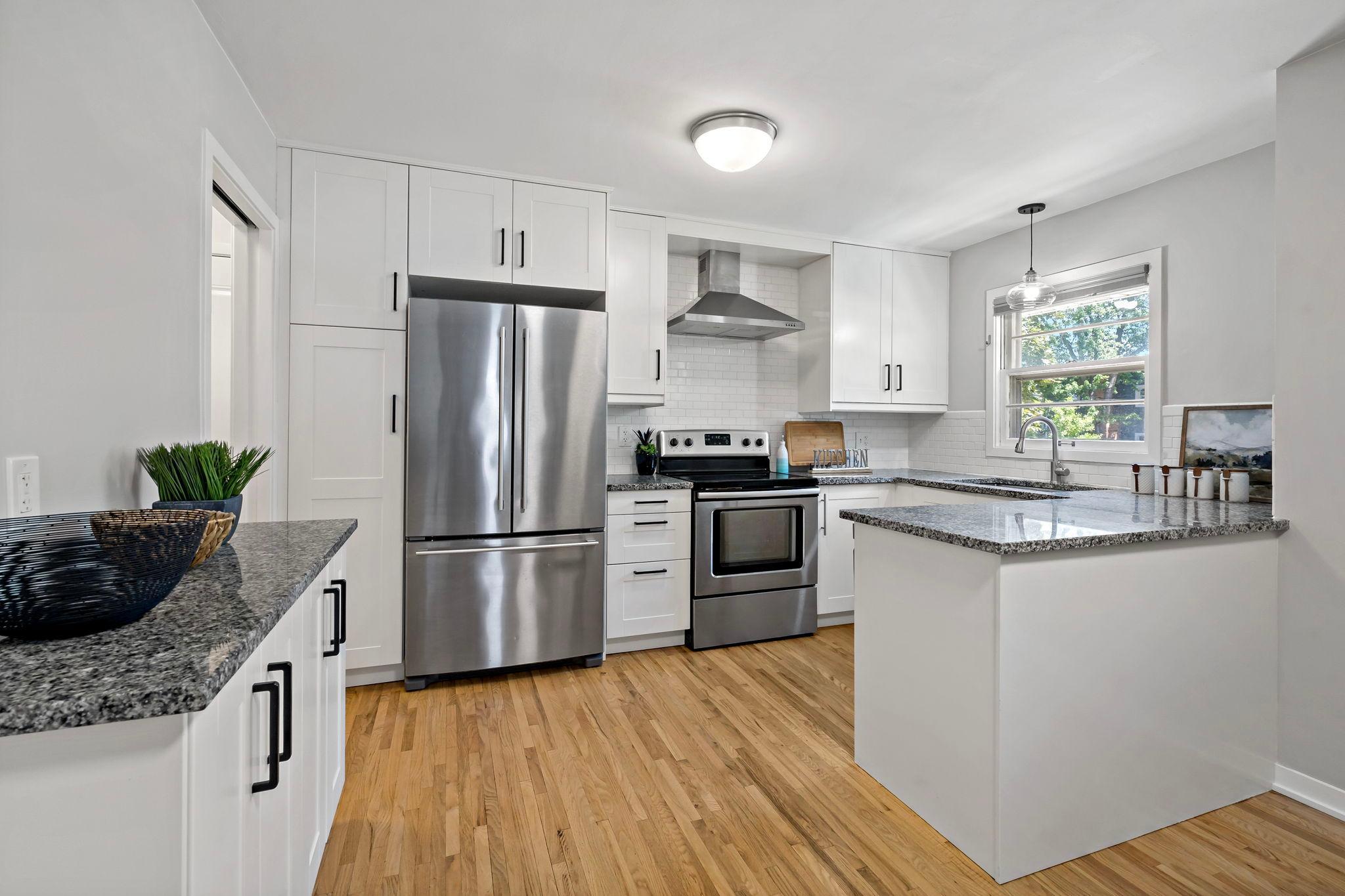View of Residential at 1389 Prior Avenue, Saint Paul MN 55116, Saint Paul (10 of 51) - Mike Wilen | Minnesota Team Real Estate