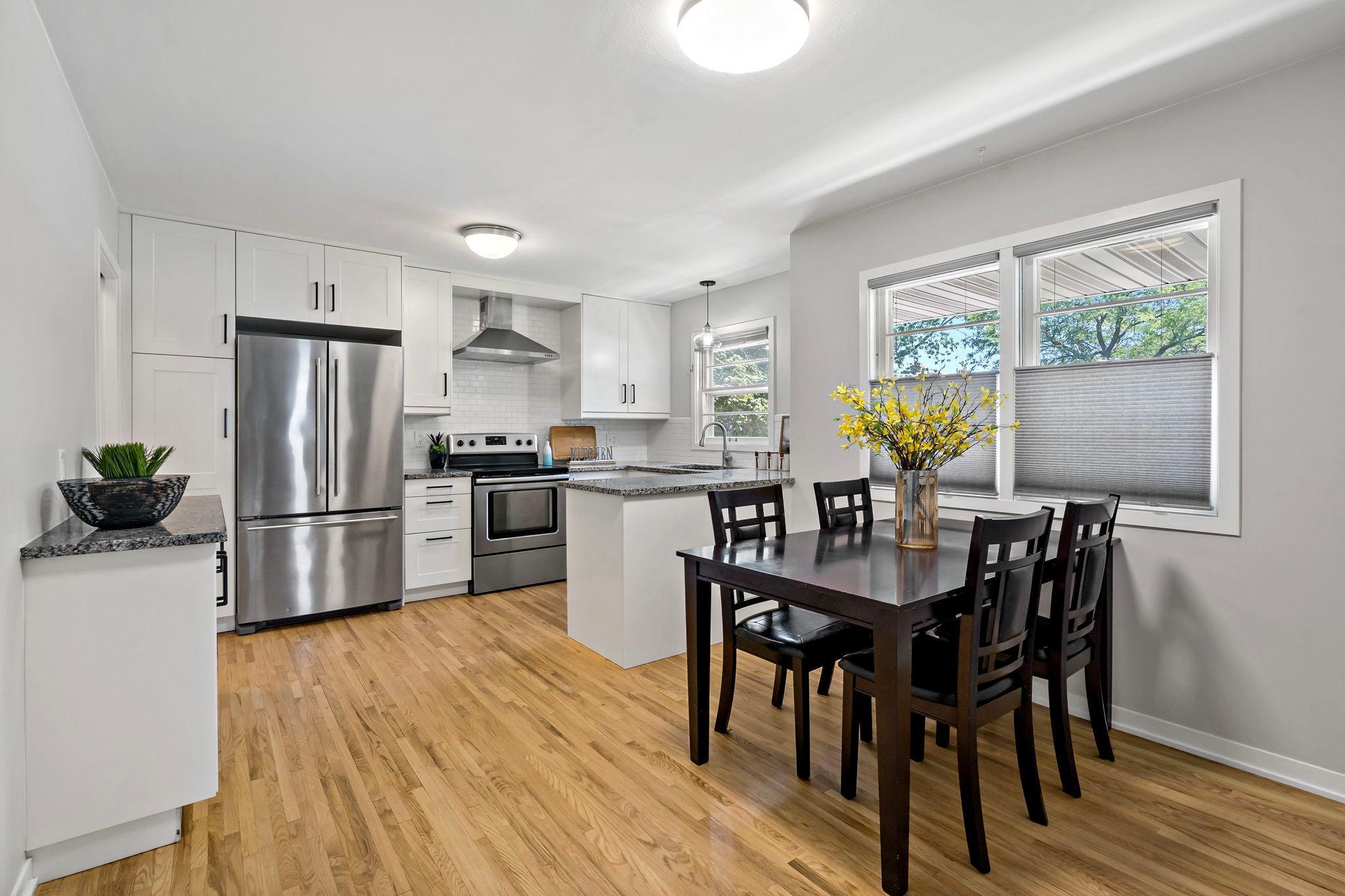 View of Residential at 1389 Prior Avenue, Saint Paul MN 55116, Saint Paul (7 of 51) - Mike Wilen | Minnesota Team Real Estate