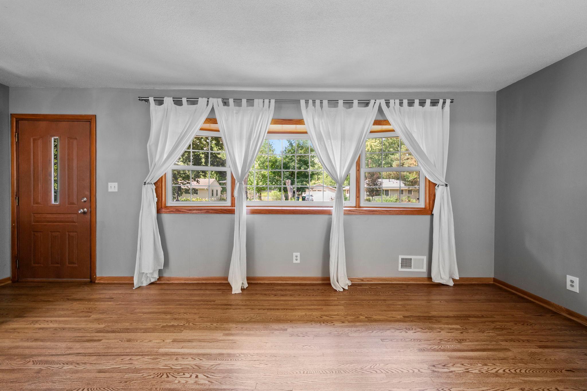 View of Residential at 10433 Washburn Avenue, Bloomington MN 55431, Bloomington (10 of 57) - Mike Wilen | Minnesota Team Real Estate
