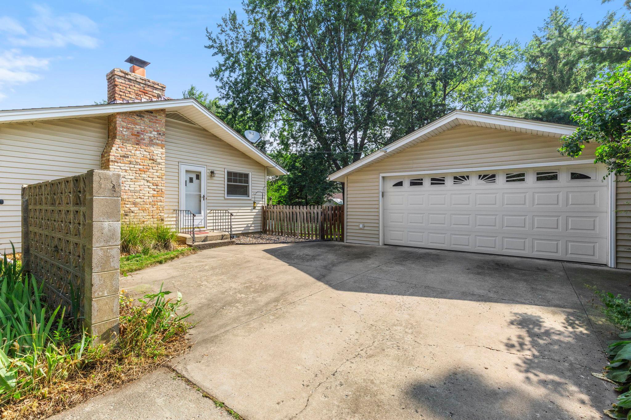 View of Residential at 10433 Washburn Avenue, Bloomington MN 55431, Bloomington (45 of 57) - Mike Wilen | Minnesota Team Real Estate