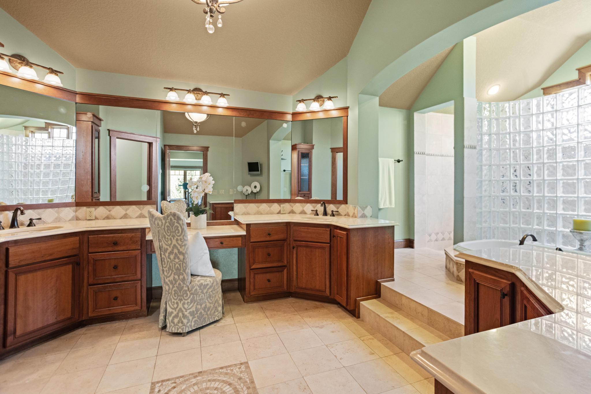 View of Residential at 270 North Shore Drive, Orono MN 55364, Orono (22 of 56) - Mike Wilen | Minnesota Team Real Estate