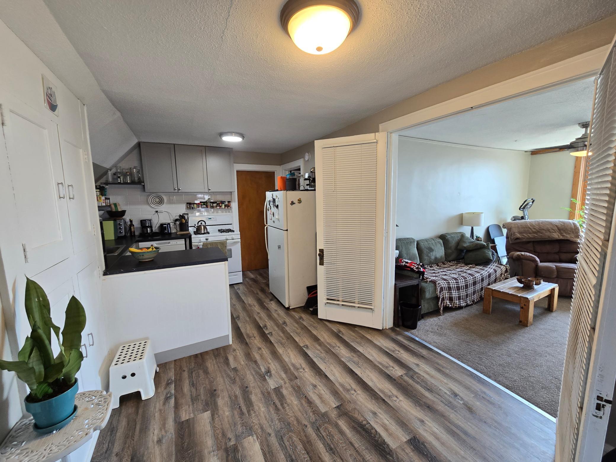 View of Residential Income at 2017 Grand Avenue, Minneapolis MN 55405, Minneapolis (29 of 48) - Mike Wilen | Minnesota Team Real Estate