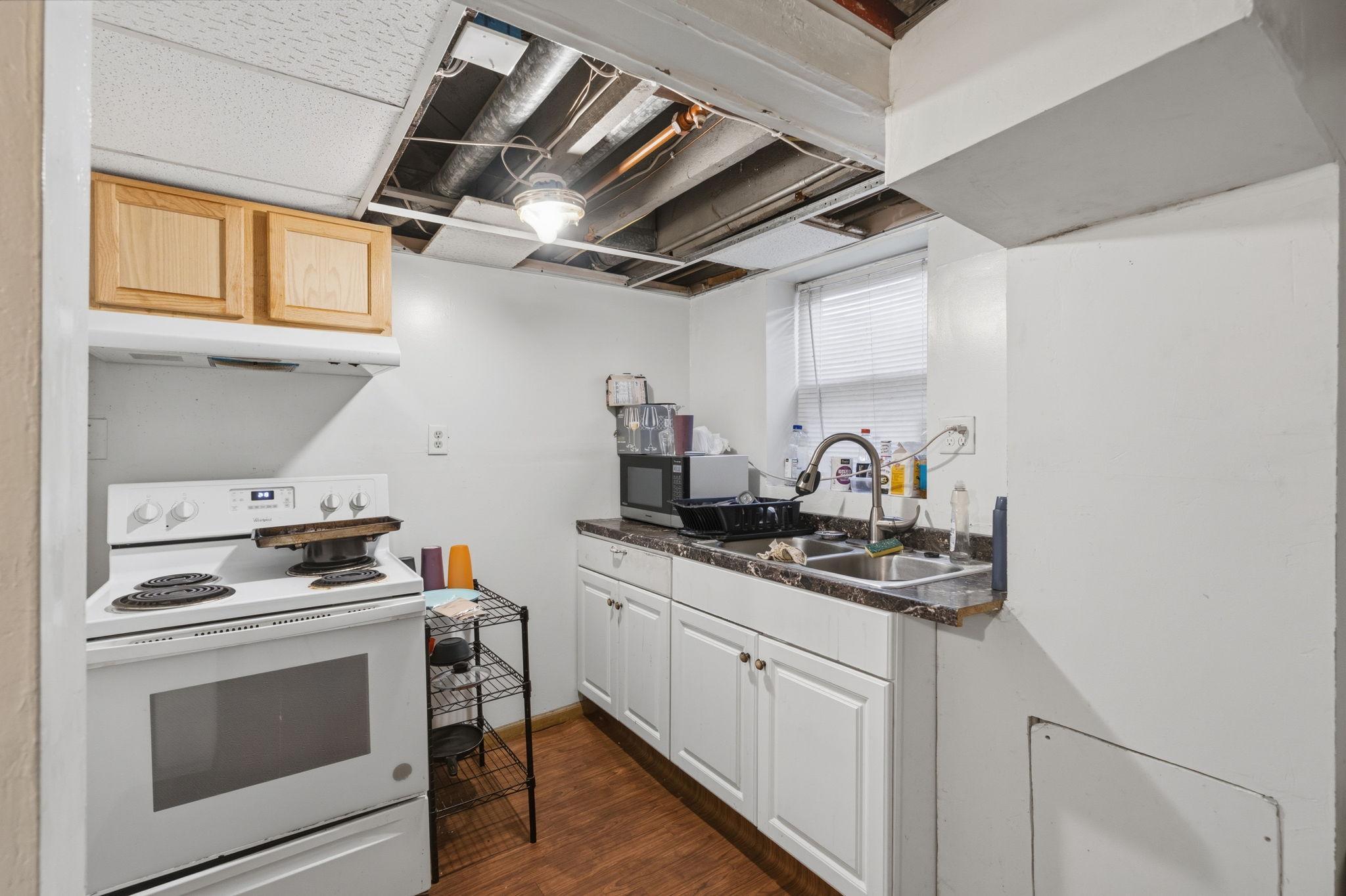 View of Residential Income at 1105 Rose Avenue, Saint Paul MN 55106, Saint Paul (25 of 27) - Mike Wilen | Minnesota Team Real Estate