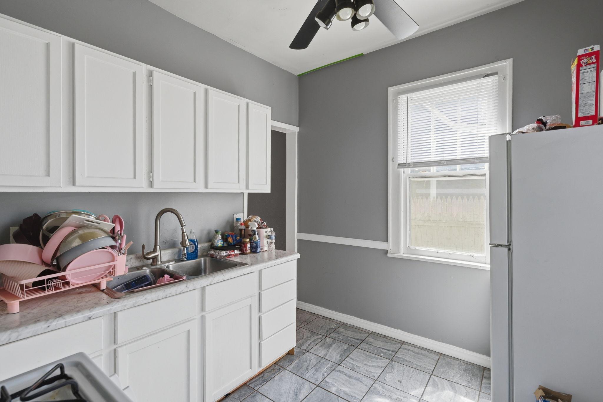 View of Residential Income at 1105 Rose Avenue, Saint Paul MN 55106, Saint Paul (23 of 27) - Mike Wilen | Minnesota Team Real Estate