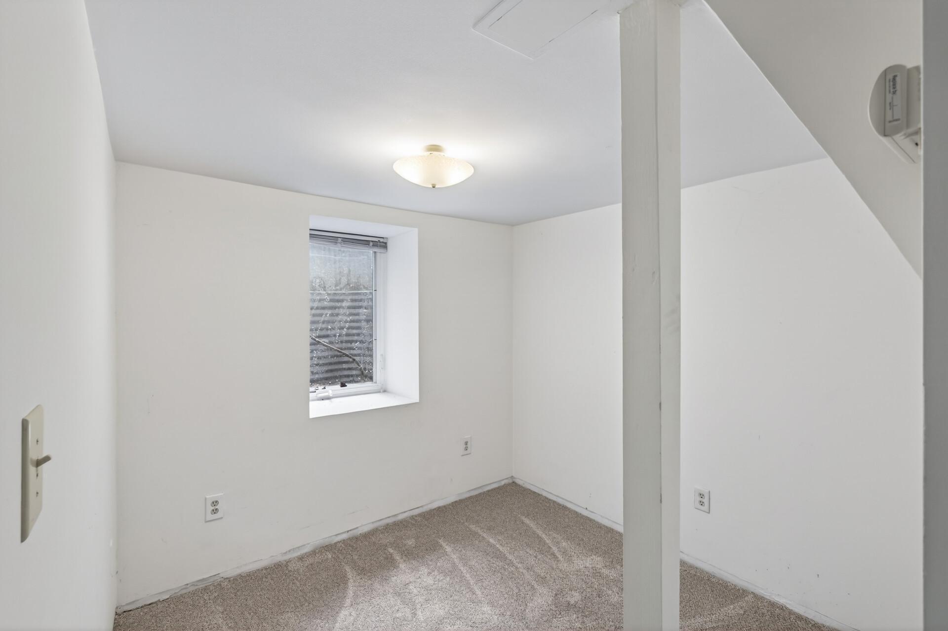 View of Residential at 394 Dewey Street, Saint Paul MN 55104, Saint Paul (36 of 45) - Mike Wilen | Minnesota Team Real Estate
