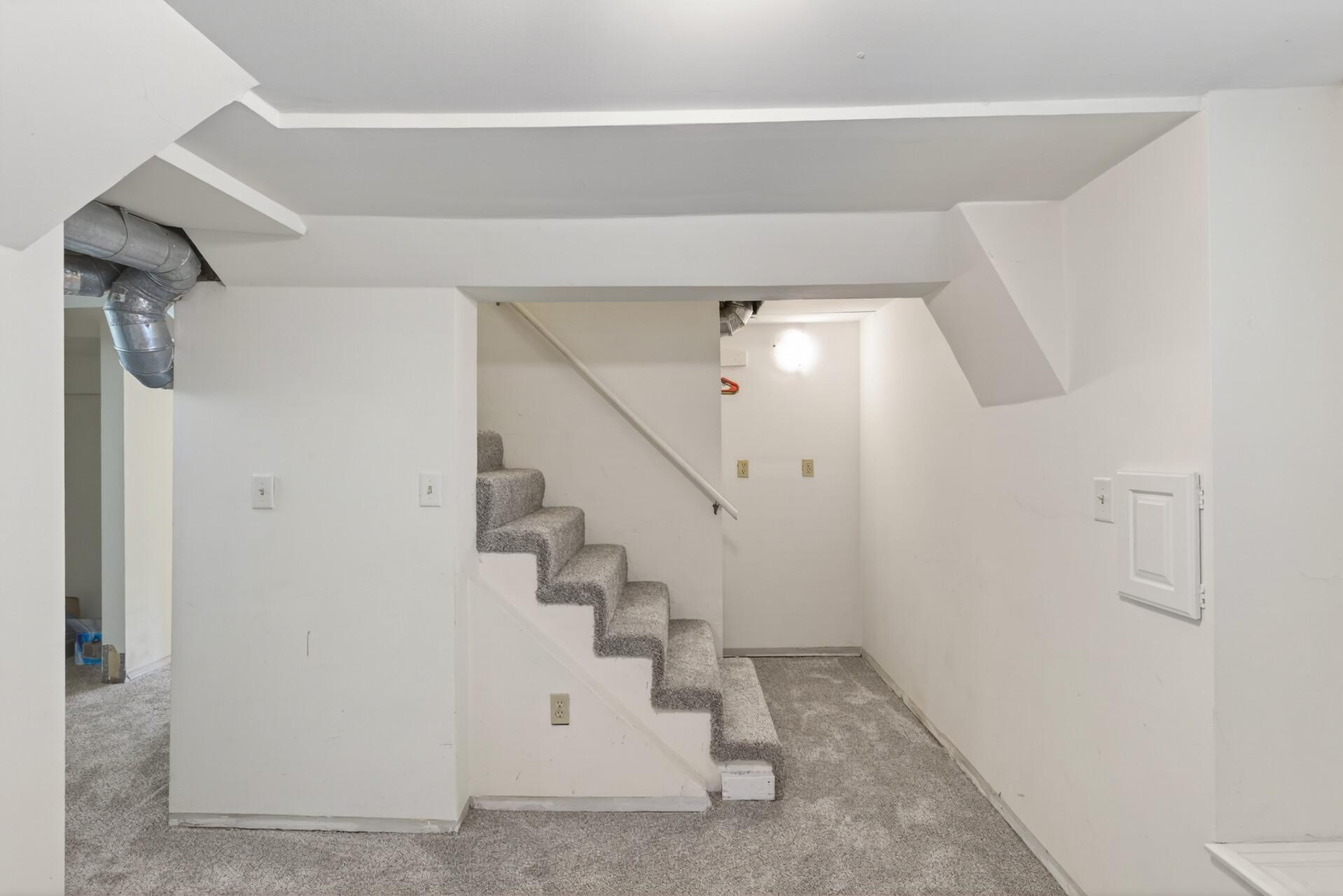 View of Residential at 394 Dewey Street, Saint Paul MN 55104, Saint Paul (35 of 45) - Mike Wilen | Minnesota Team Real Estate
