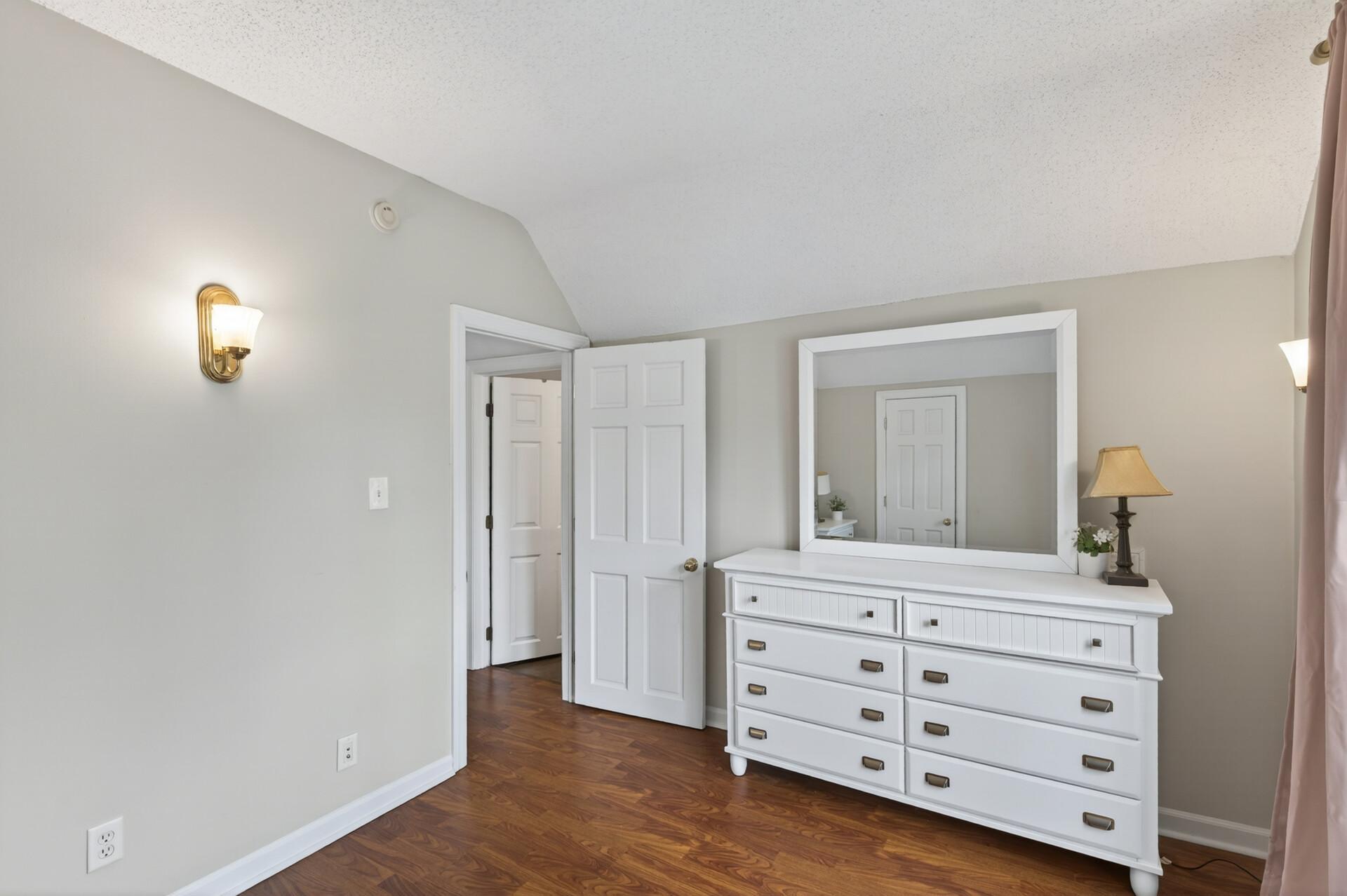 View of Residential at 394 Dewey Street, Saint Paul MN 55104, Saint Paul (30 of 45) - Mike Wilen | Minnesota Team Real Estate