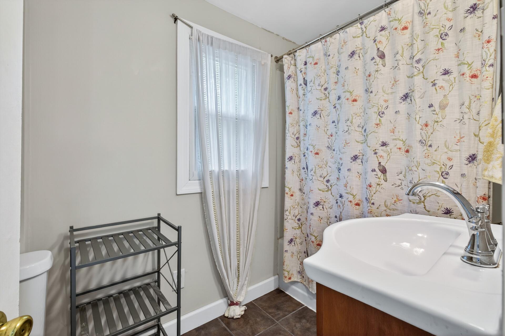 View of Residential at 394 Dewey Street, Saint Paul MN 55104, Saint Paul (28 of 45) - Mike Wilen | Minnesota Team Real Estate