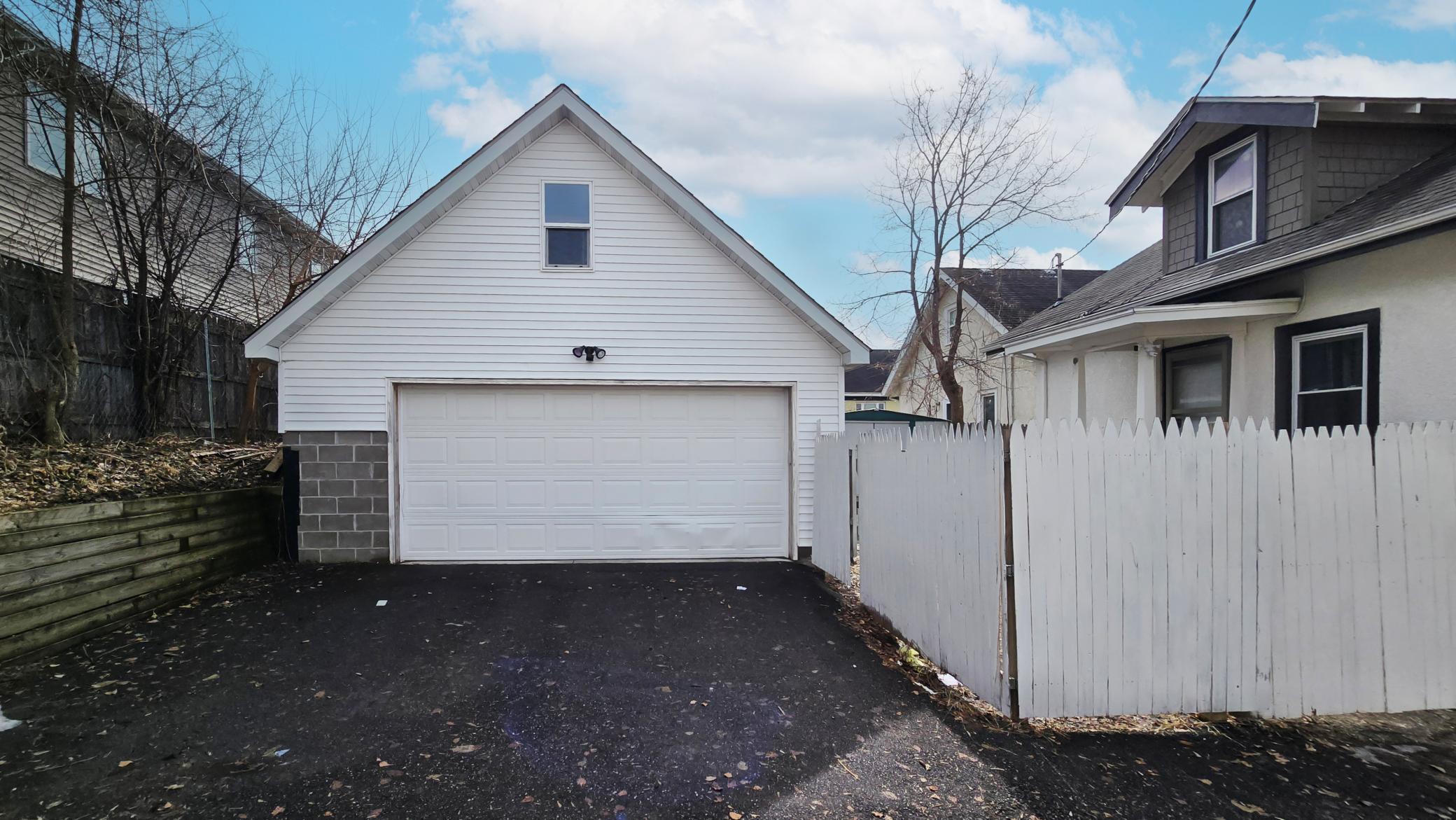 View of Residential at 1106 Irving Avenue, Minneapolis MN 55411, Minneapolis (21 of 26) - Mike Wilen | Minnesota Team Real Estate