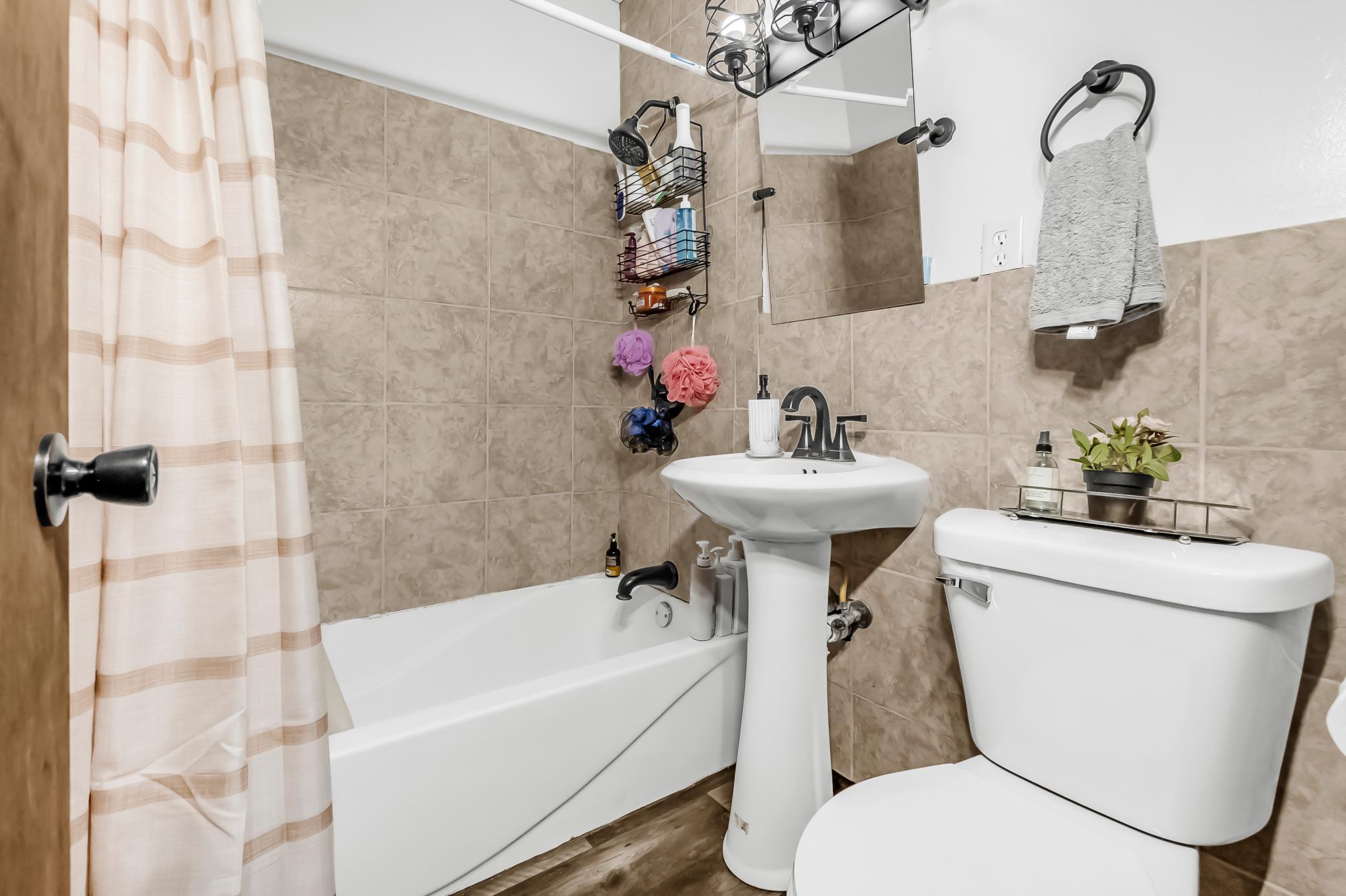 View of Residential at 1106 Irving Avenue, Minneapolis MN 55411, Minneapolis (8 of 26) - Mike Wilen | Minnesota Team Real Estate