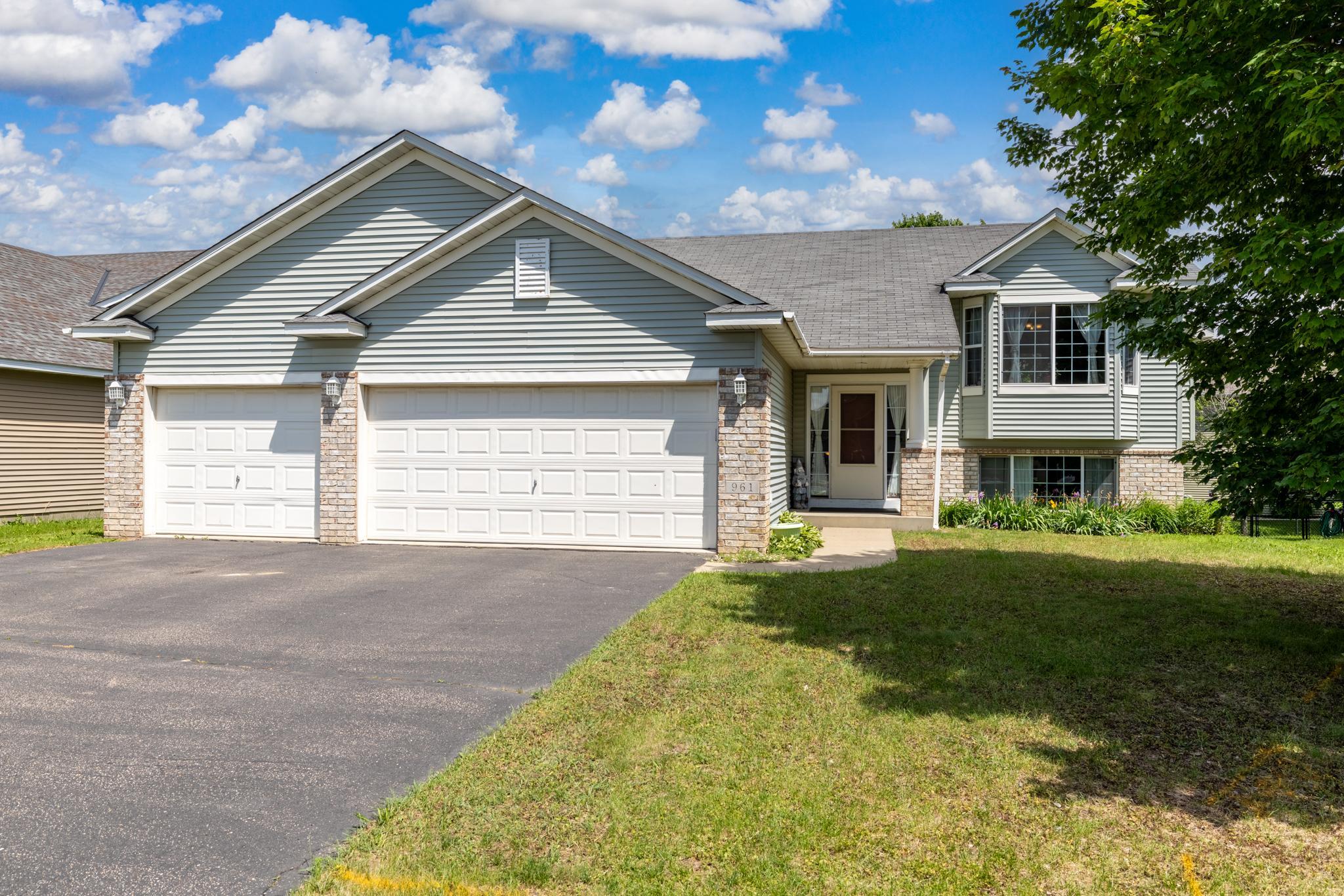 View of Residential at 961 Ivy Hills Road, Belle Plaine MN 56011, Belle Plaine (2 of 30) - Mike Wilen | Minnesota Team Real Estate