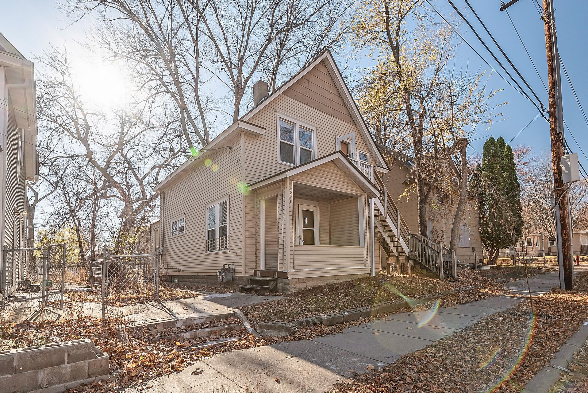 View of Residential Income at 2219 29th Avenue, Minneapolis MN 55411, Minneapolis (25 of 25) - Mike Wilen | Minnesota Team Real Estate