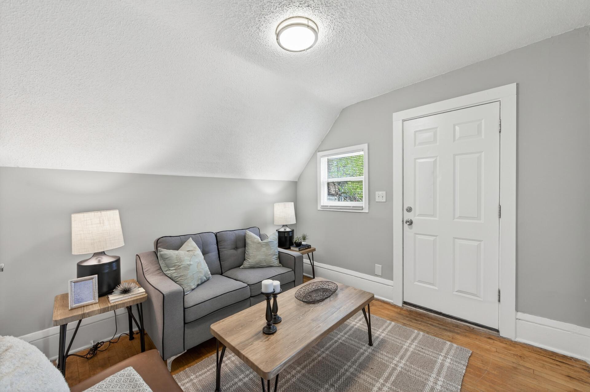 View of Residential Income at 2219 29th Avenue, Minneapolis MN 55411, Minneapolis (15 of 25) - Mike Wilen | Minnesota Team Real Estate